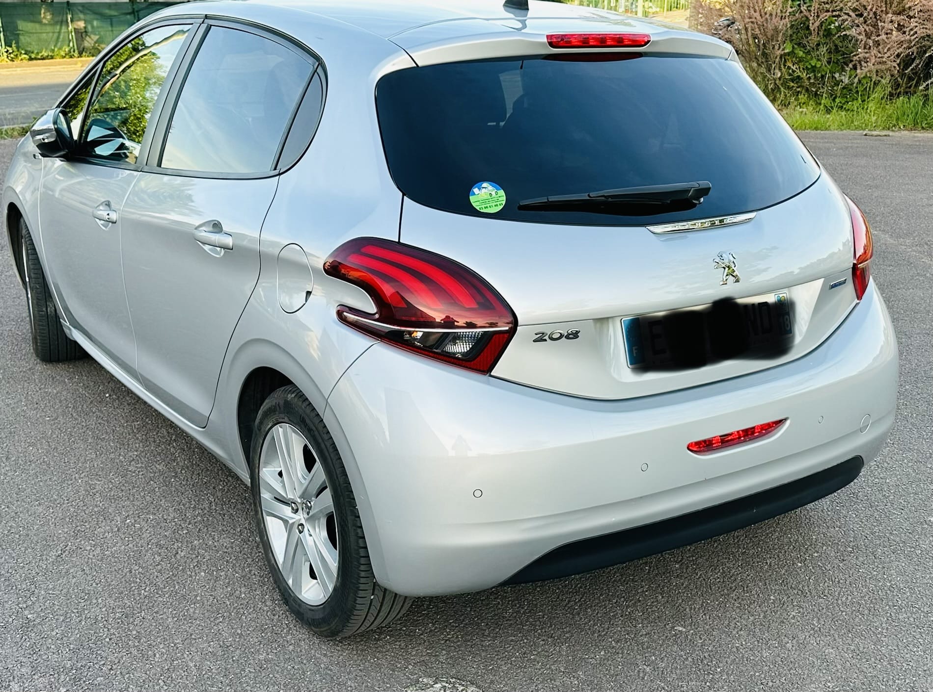 Peugeot 208 avec GPS