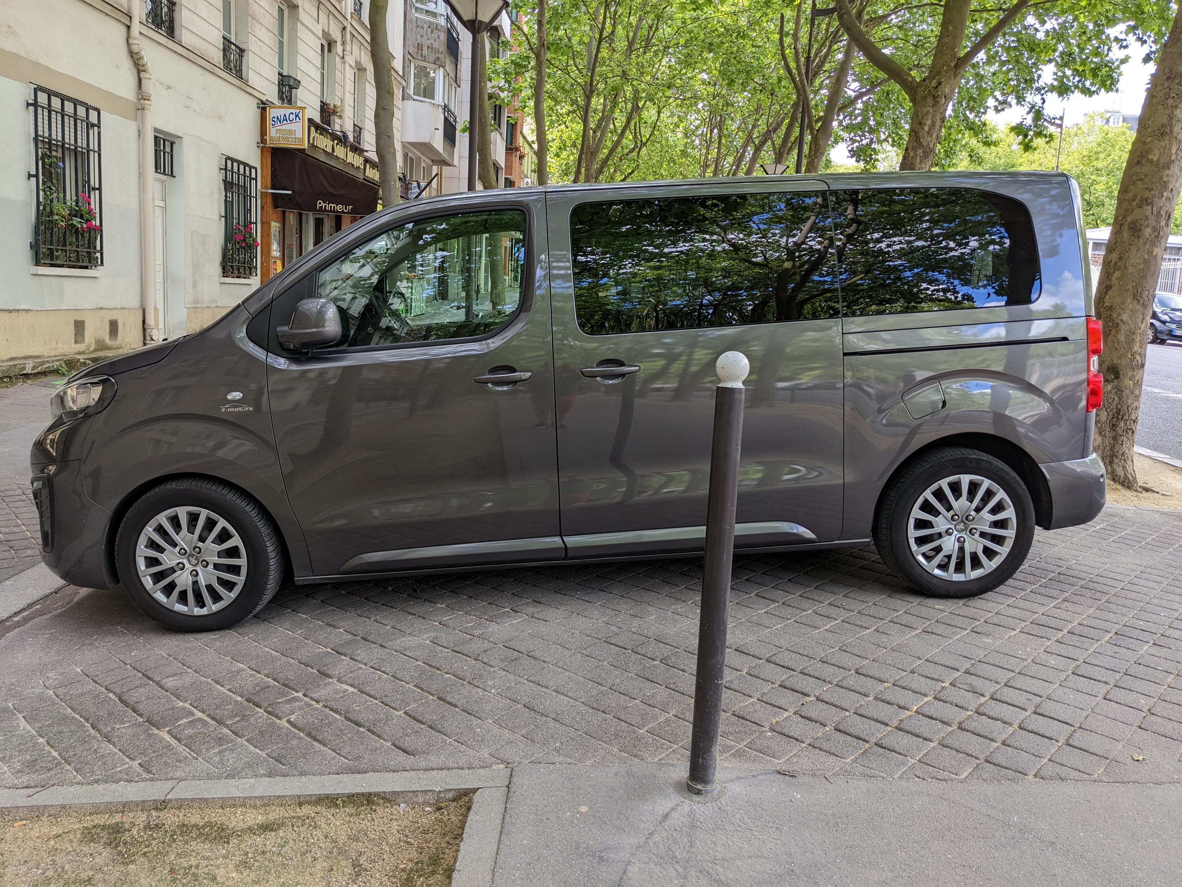 Peugeot Traveller avec Climatisation