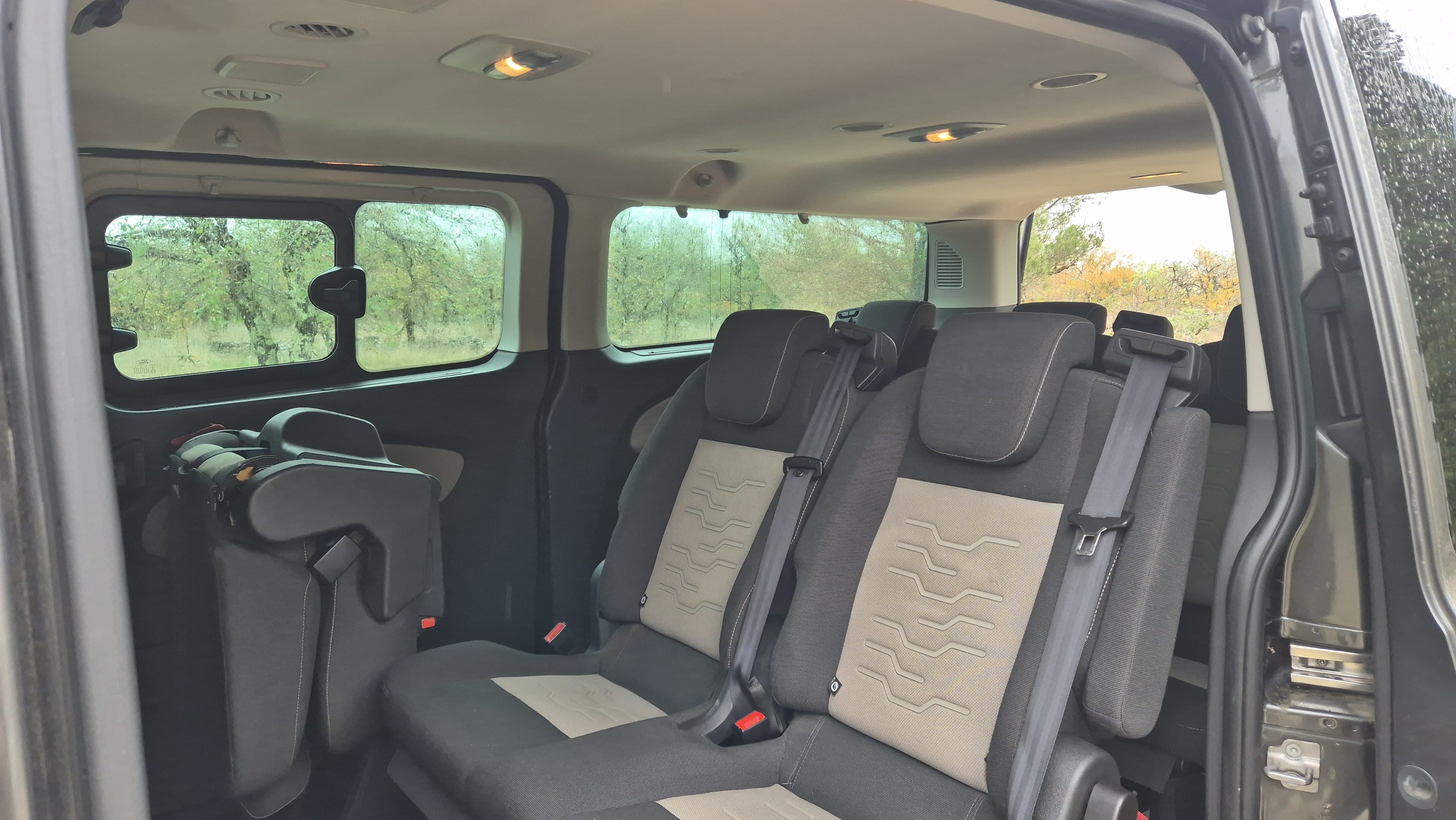 Ford Tourneo Custom avec Entrée audio / iPod