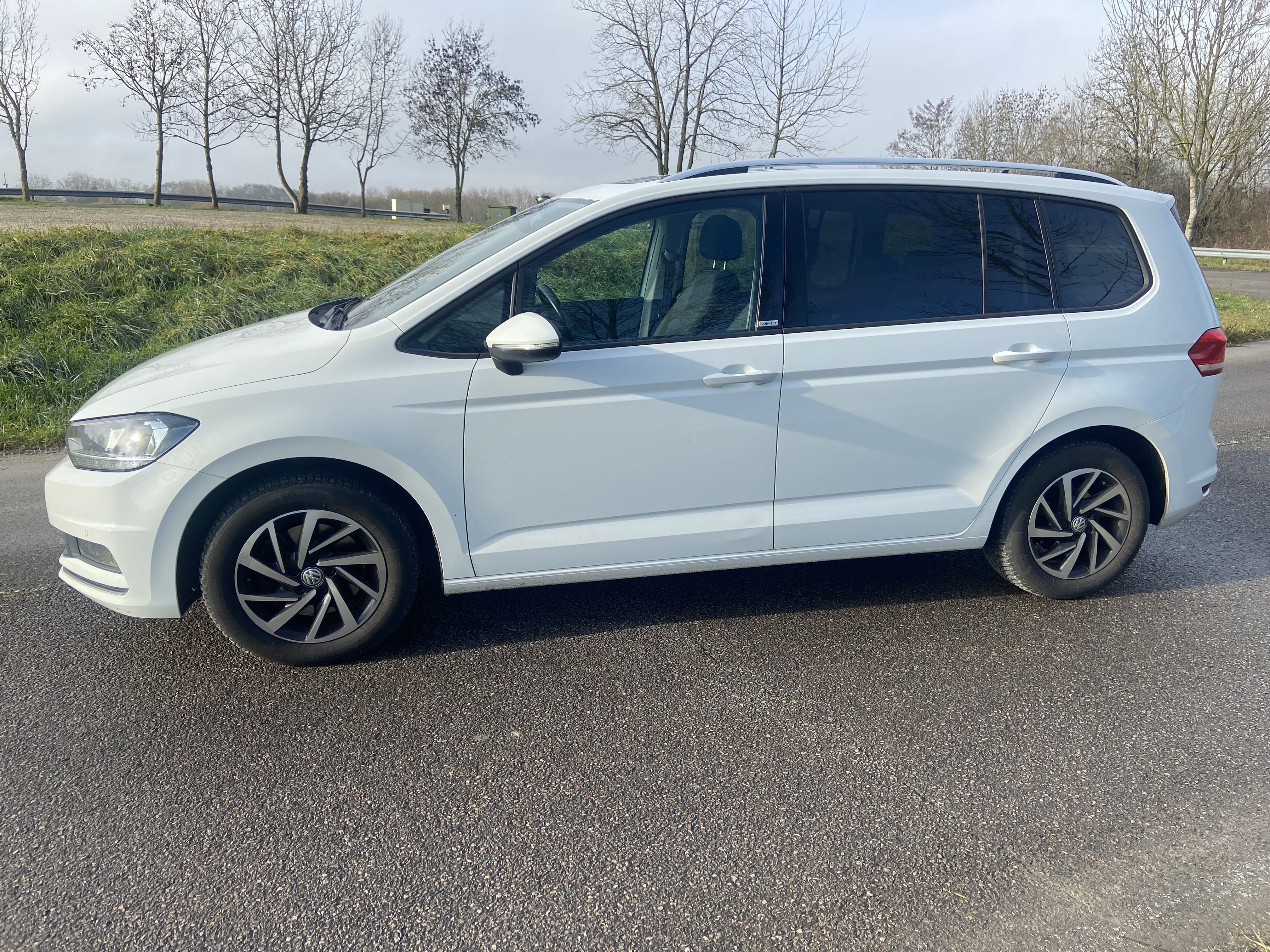 Volkswagen Touran avec Climatisation
