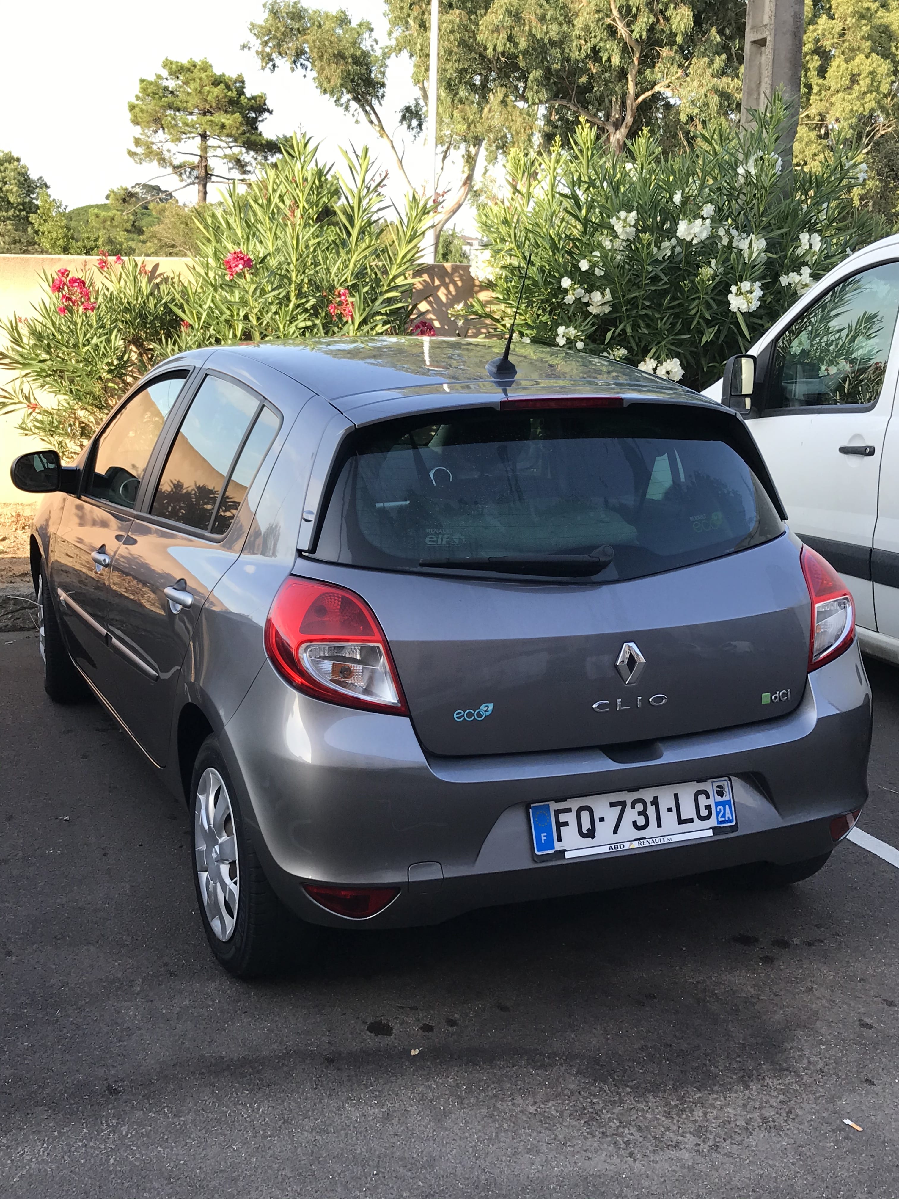 Renault Clio avec Siège bébé