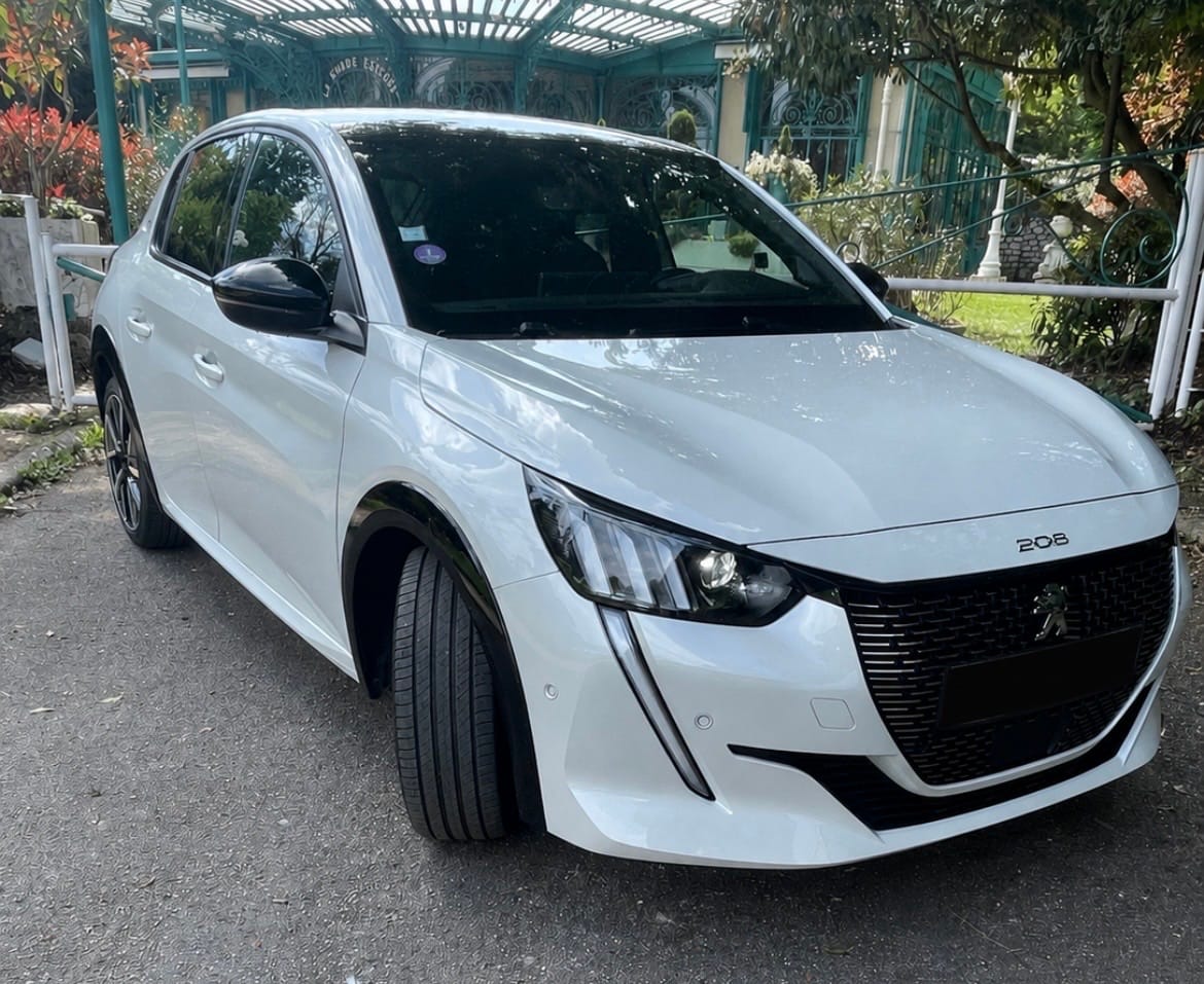 Peugeot 208 GT Line mit Klimaanlage