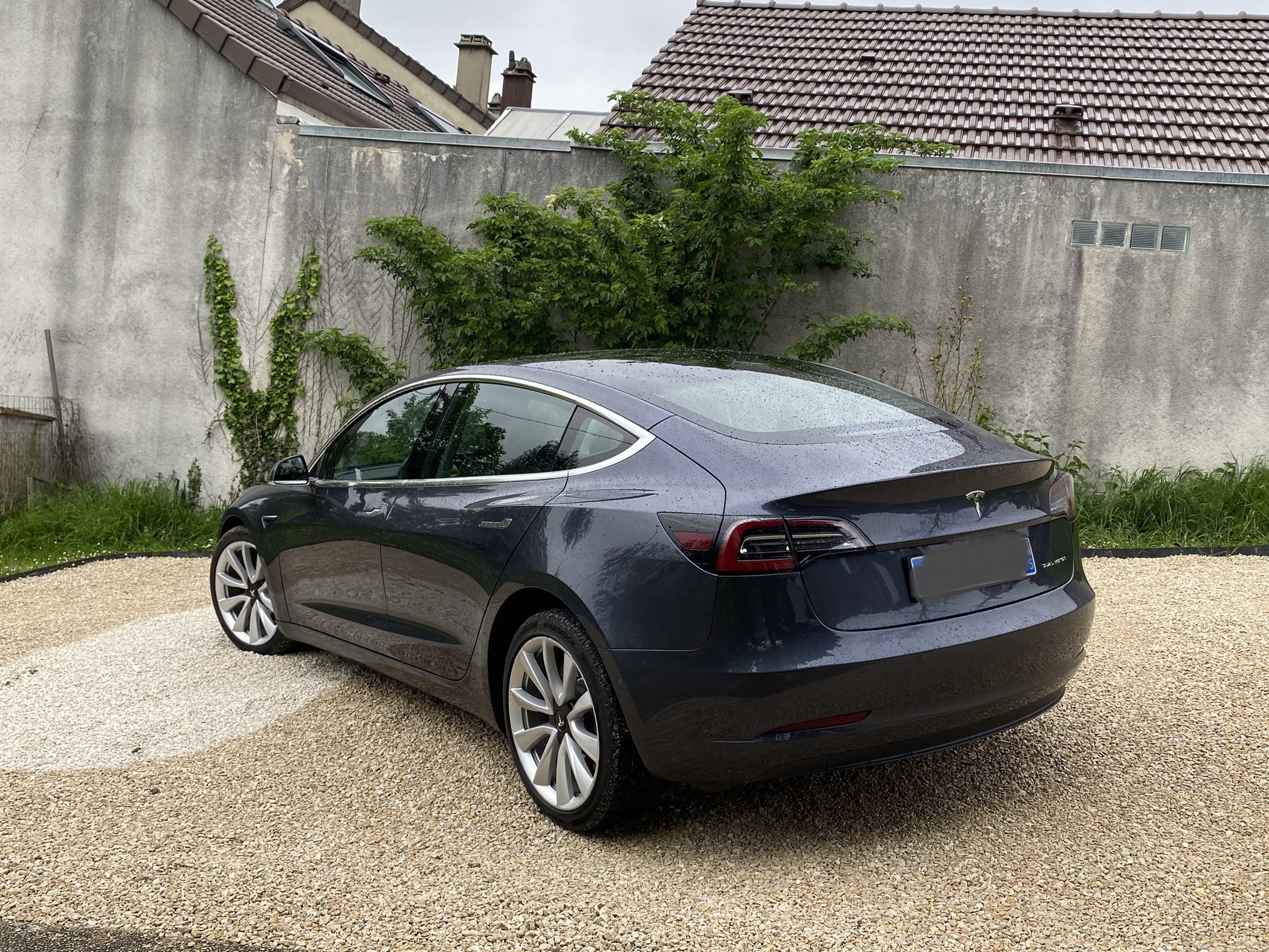 Tesla Model 3 Long Range avec GPS