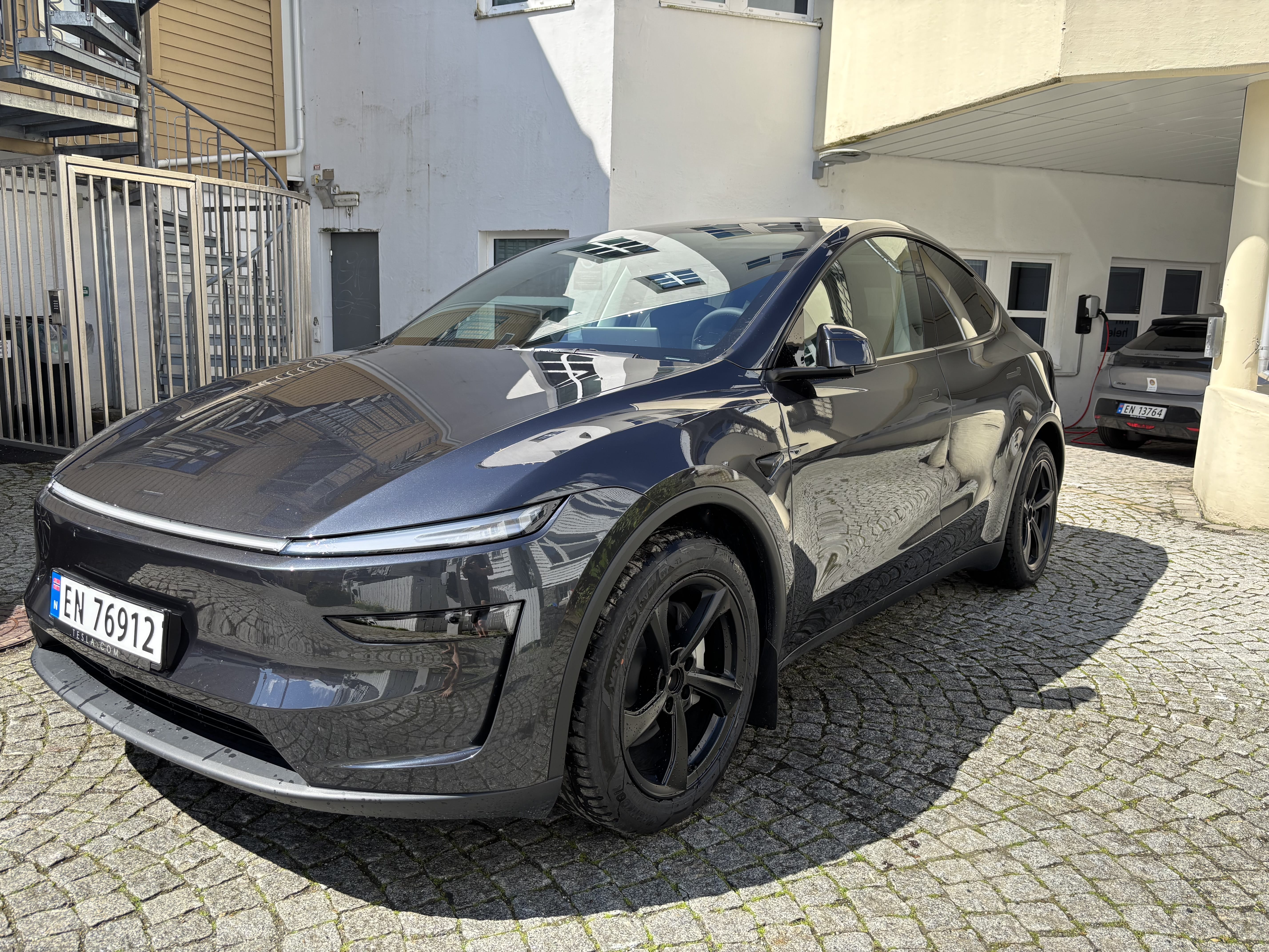 Tesla Model Y Long Range, 2025, Elektrisk, automatisk