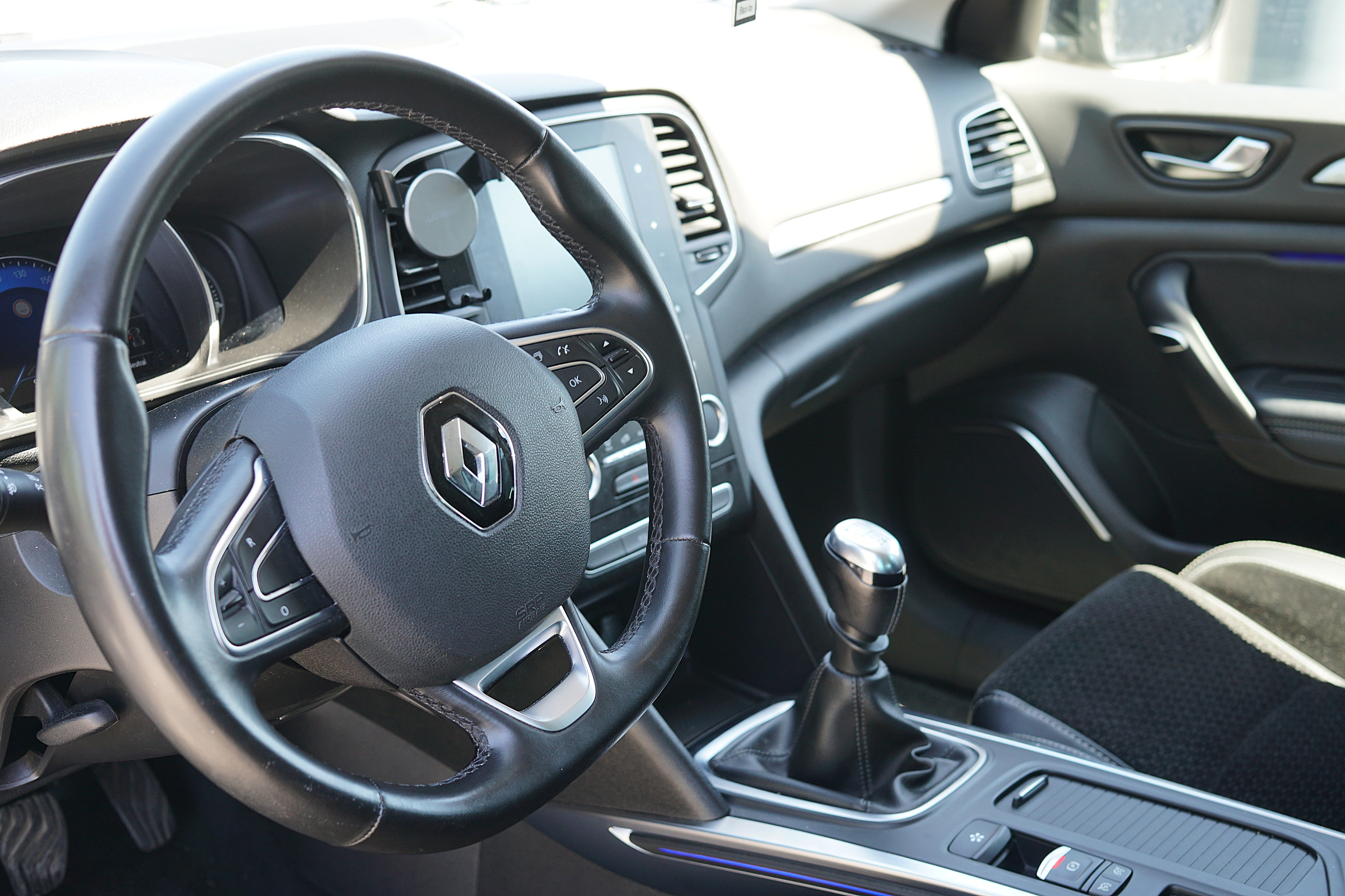 Renault Mégane IV 1.2 TCE 130ch avec GPS