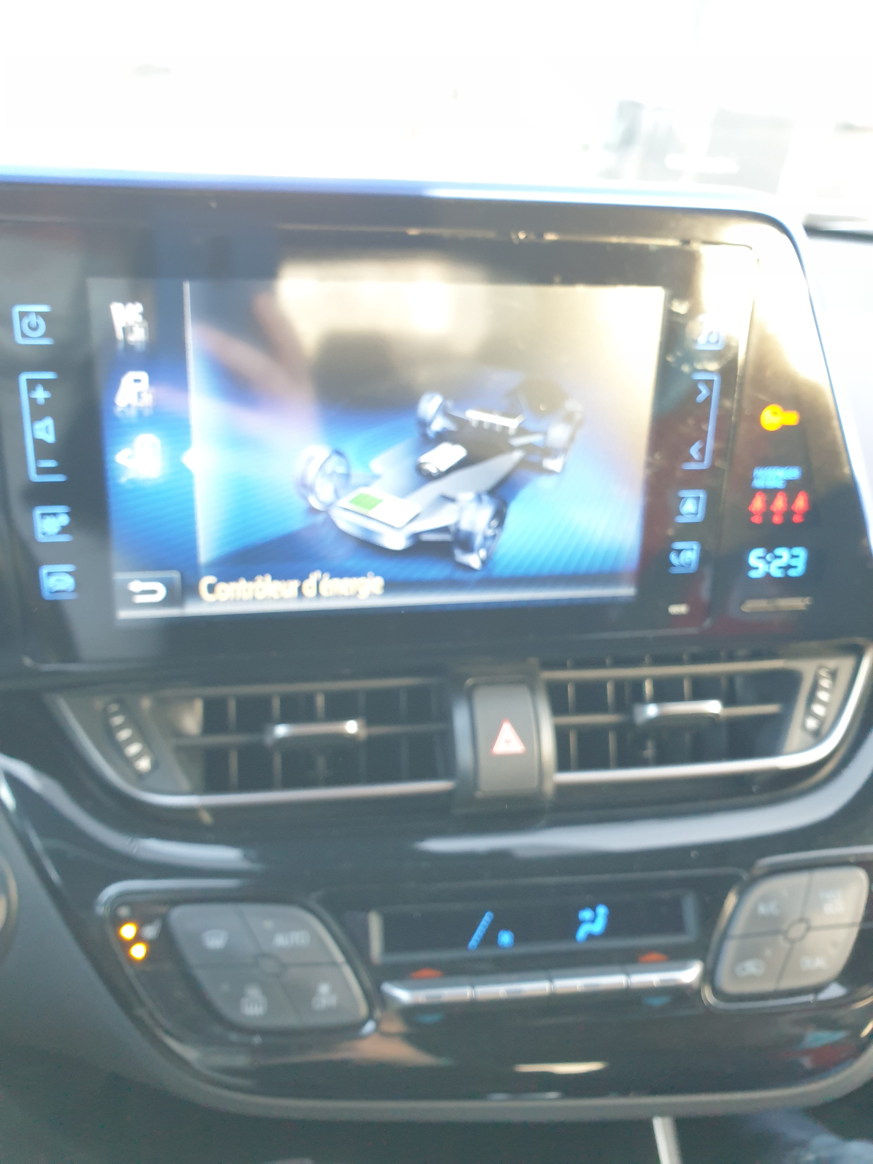 Toyota C-HR avec Entrée audio / iPod