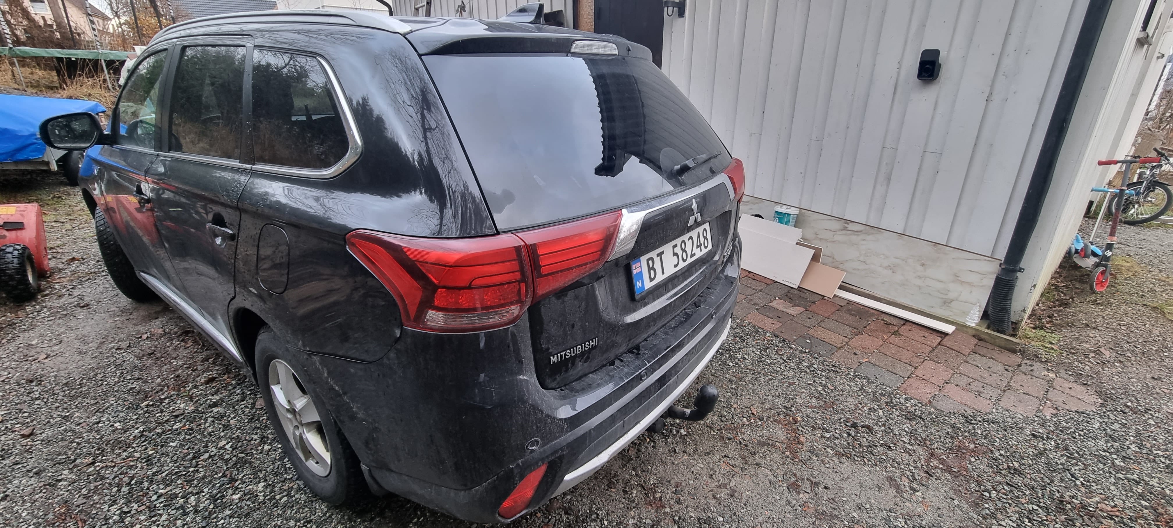 Mitsubishi Outlander PHEV GT med GPS