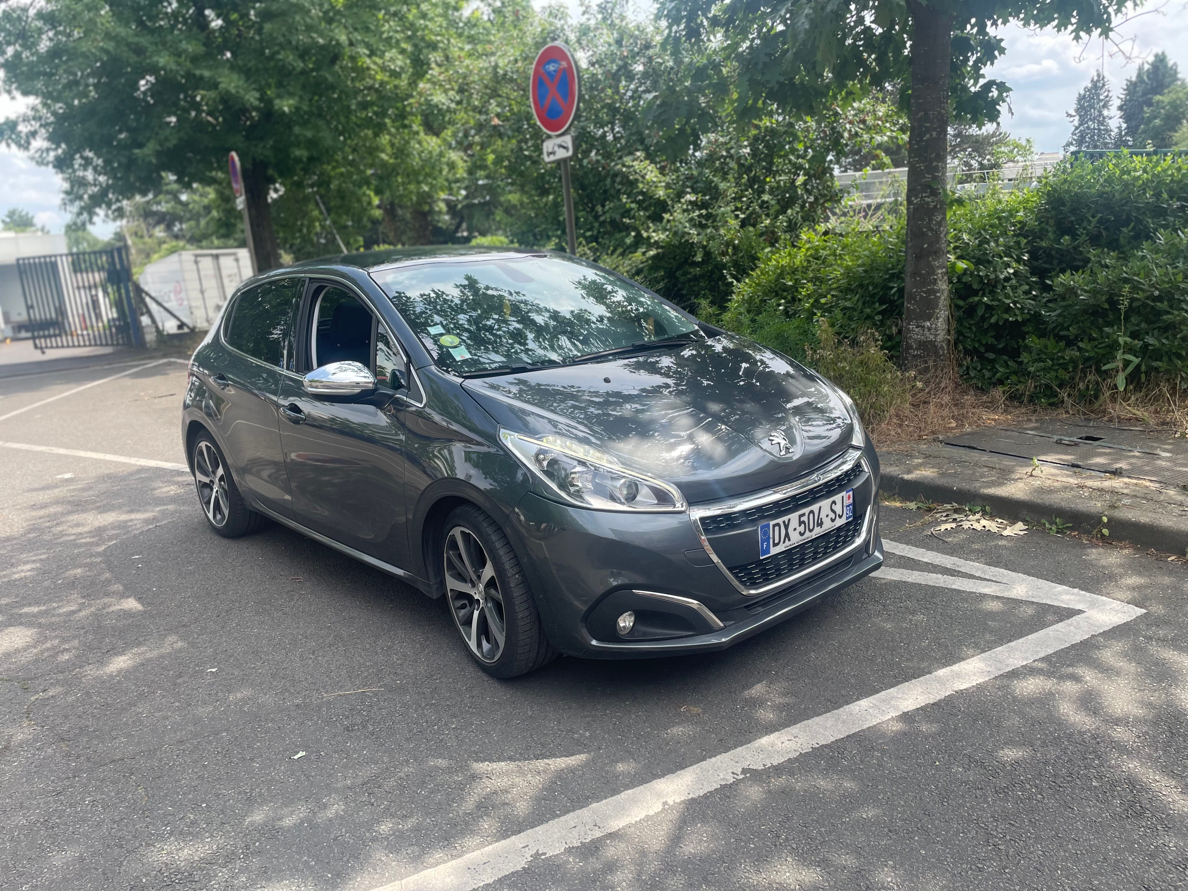 Peugeot 208 avec Régulateur de vitesse