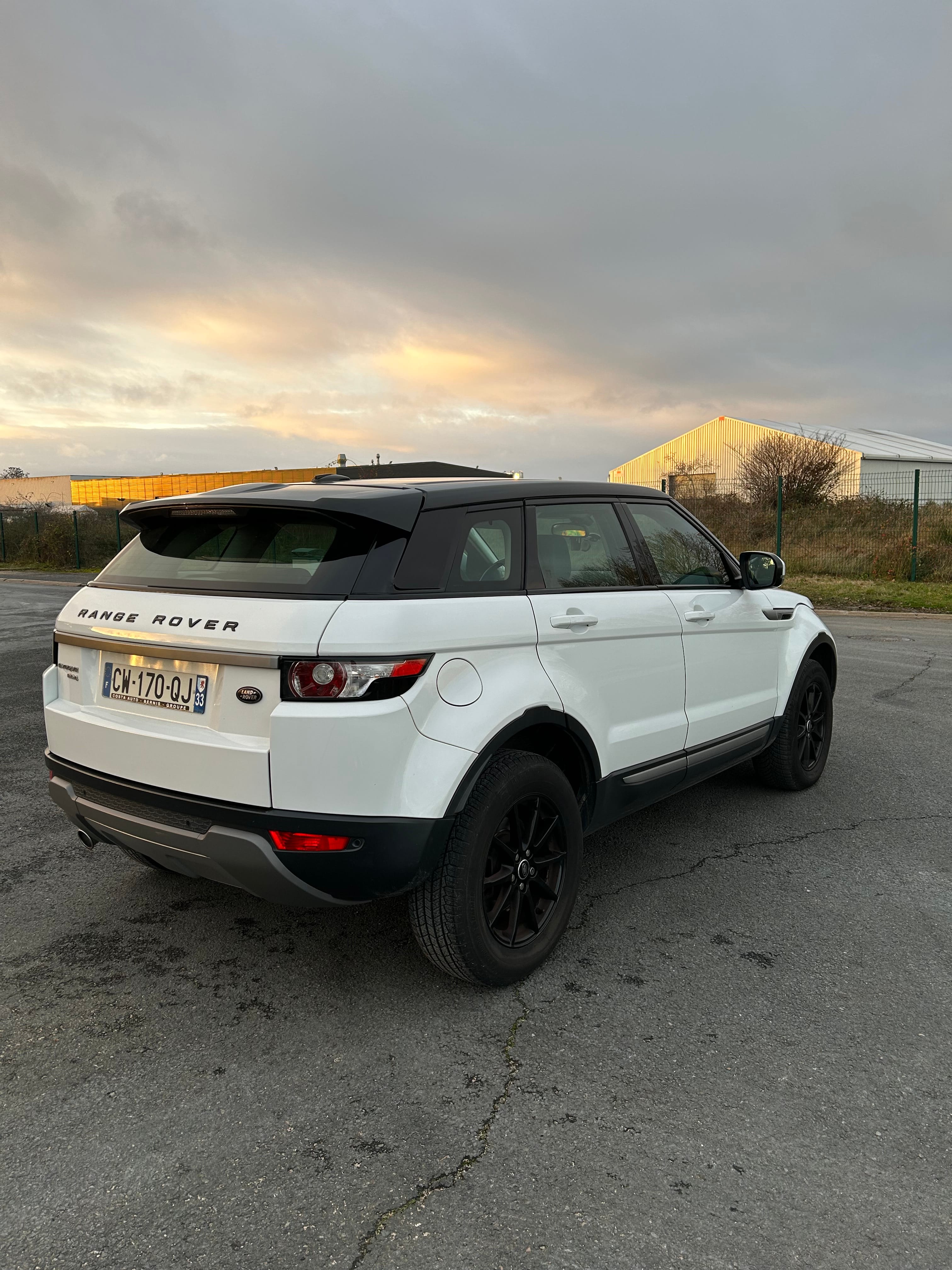 Land-Rover Range Rover Evoque