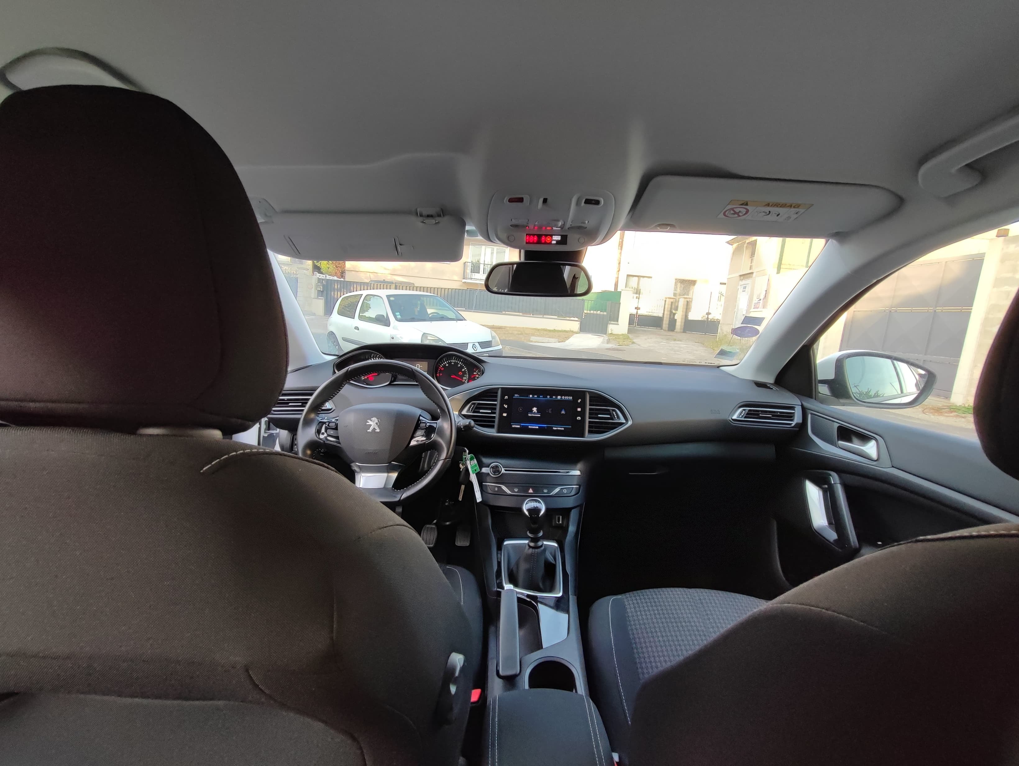 Peugeot 308 SW avec GPS