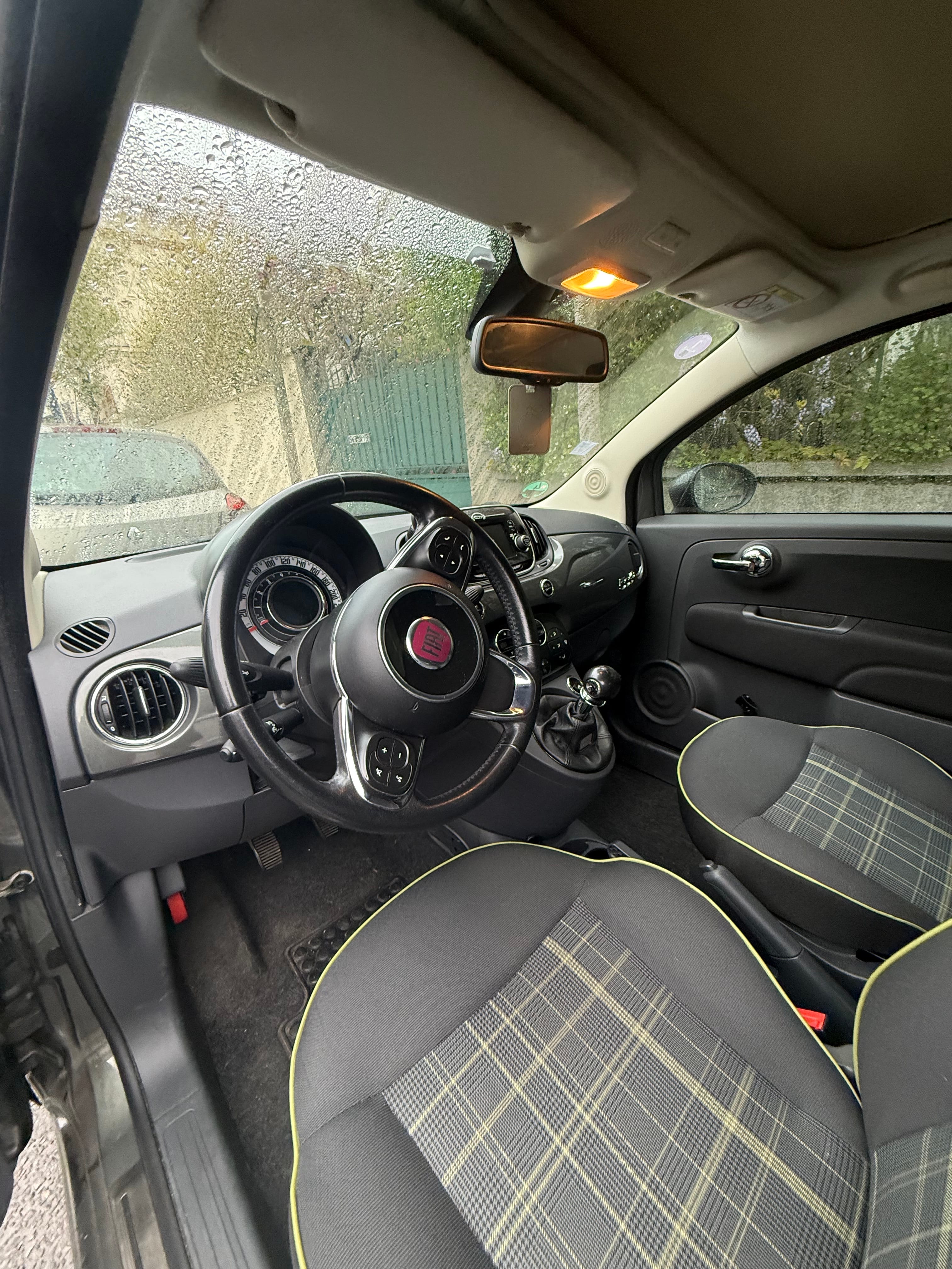 Fiat 500 C avec Apple CarPlay