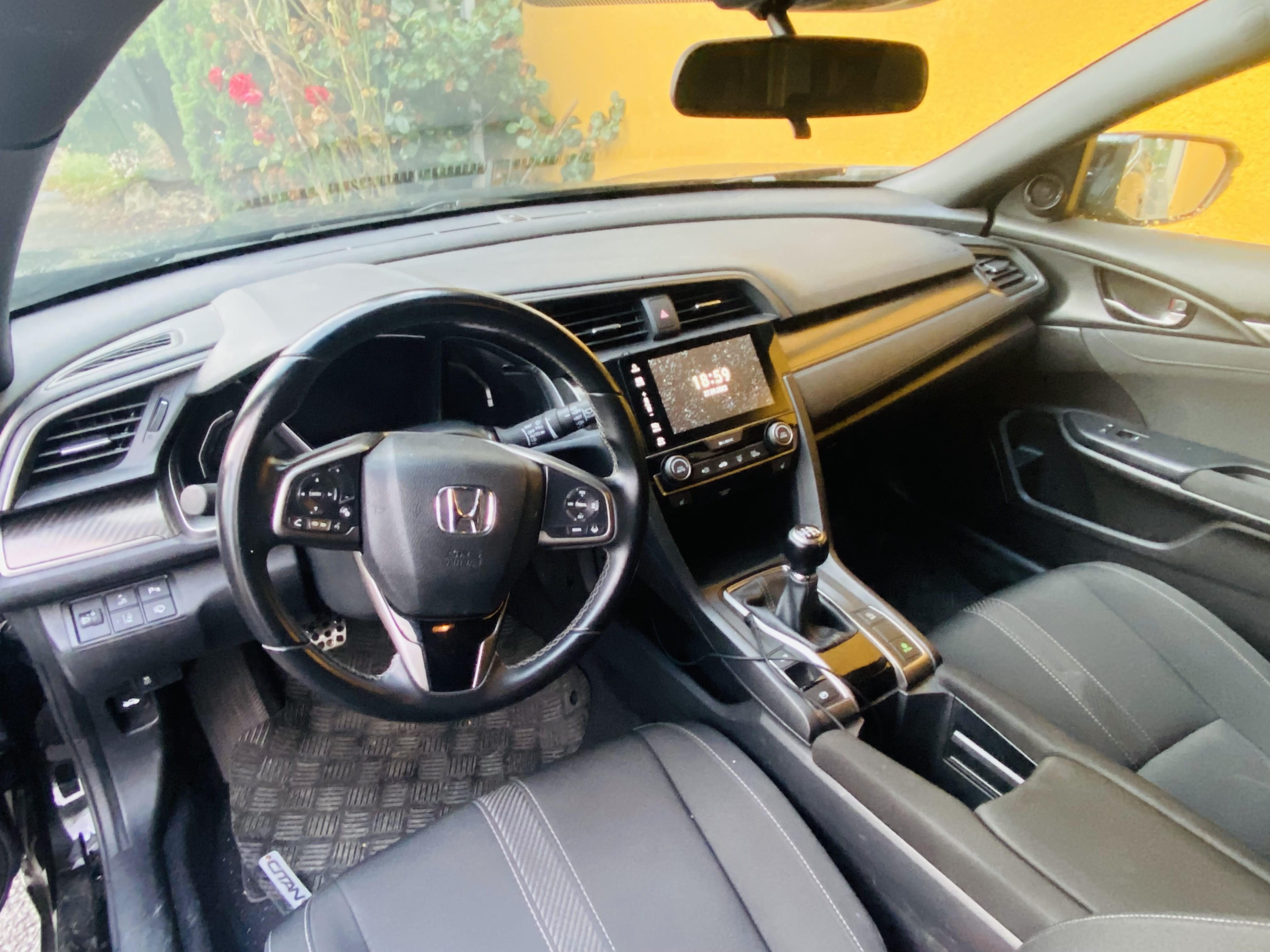 Honda Civic avec GPS