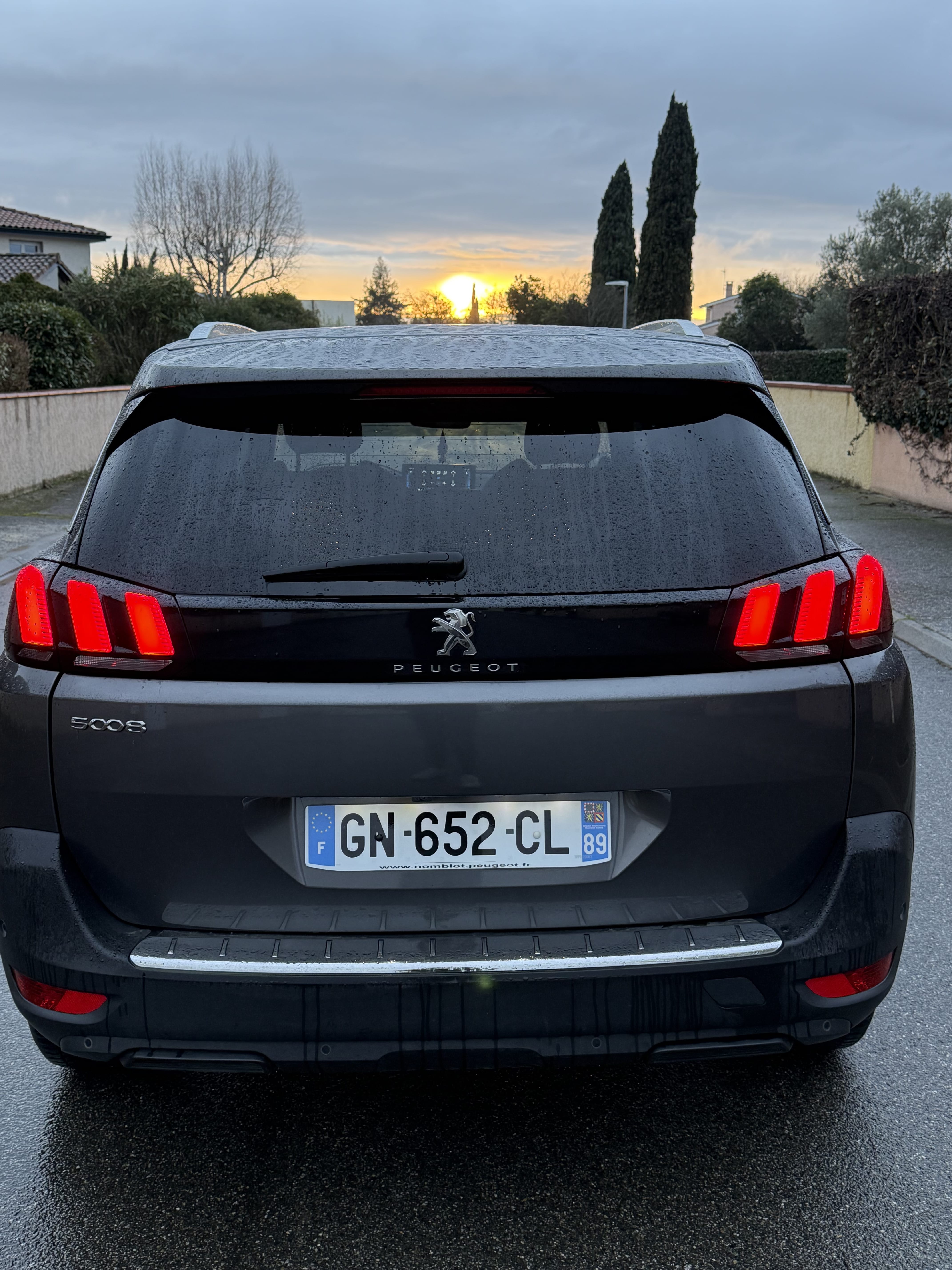 Peugeot 5008 with GPS