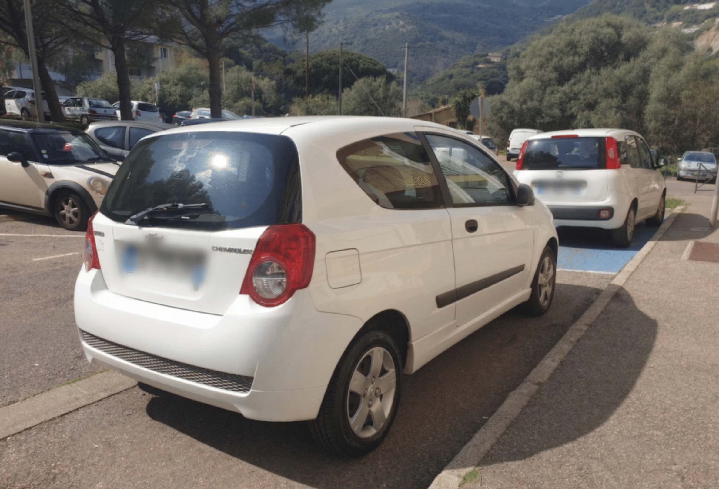 Chevrolet Aveo avec Climatisation
