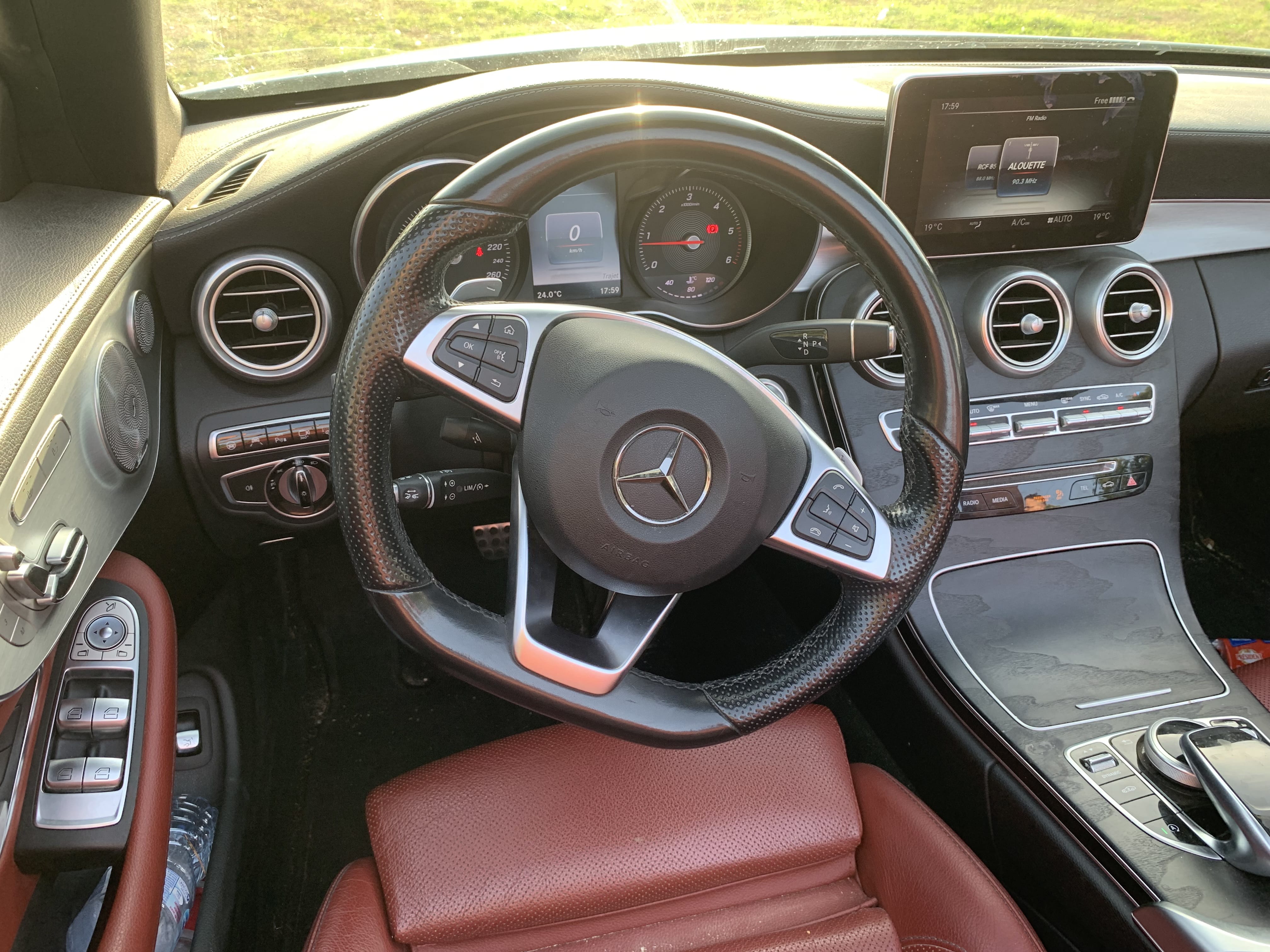 Mercedes-Benz Classe C Cabriolet avec Chaines