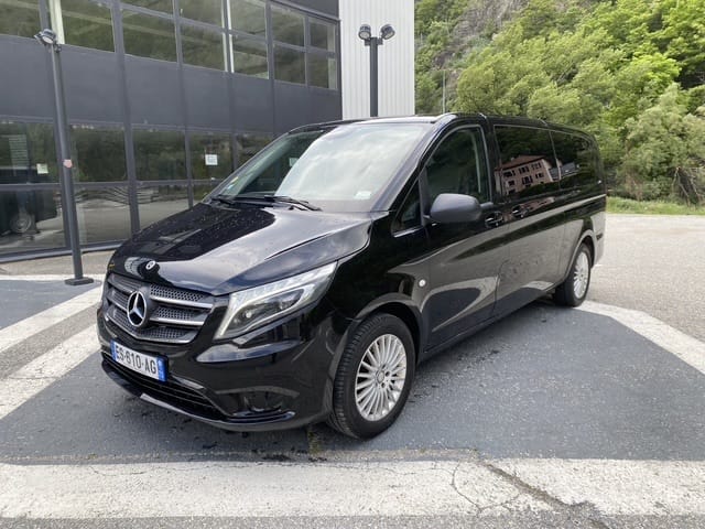 Mercedes-Benz Vito Tourer avec Attelage