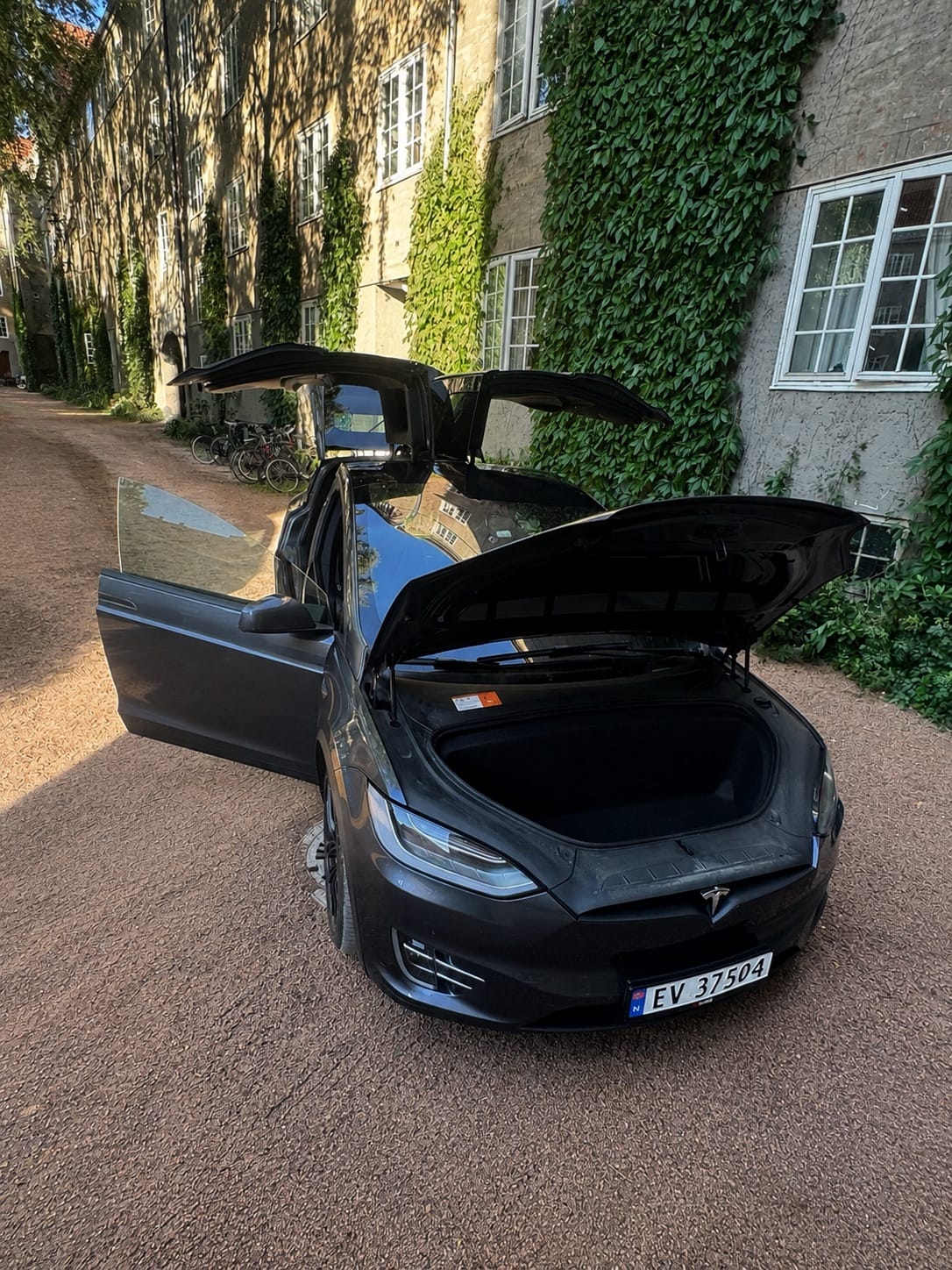 Tesla Model X 100D med Firehjulstrekk