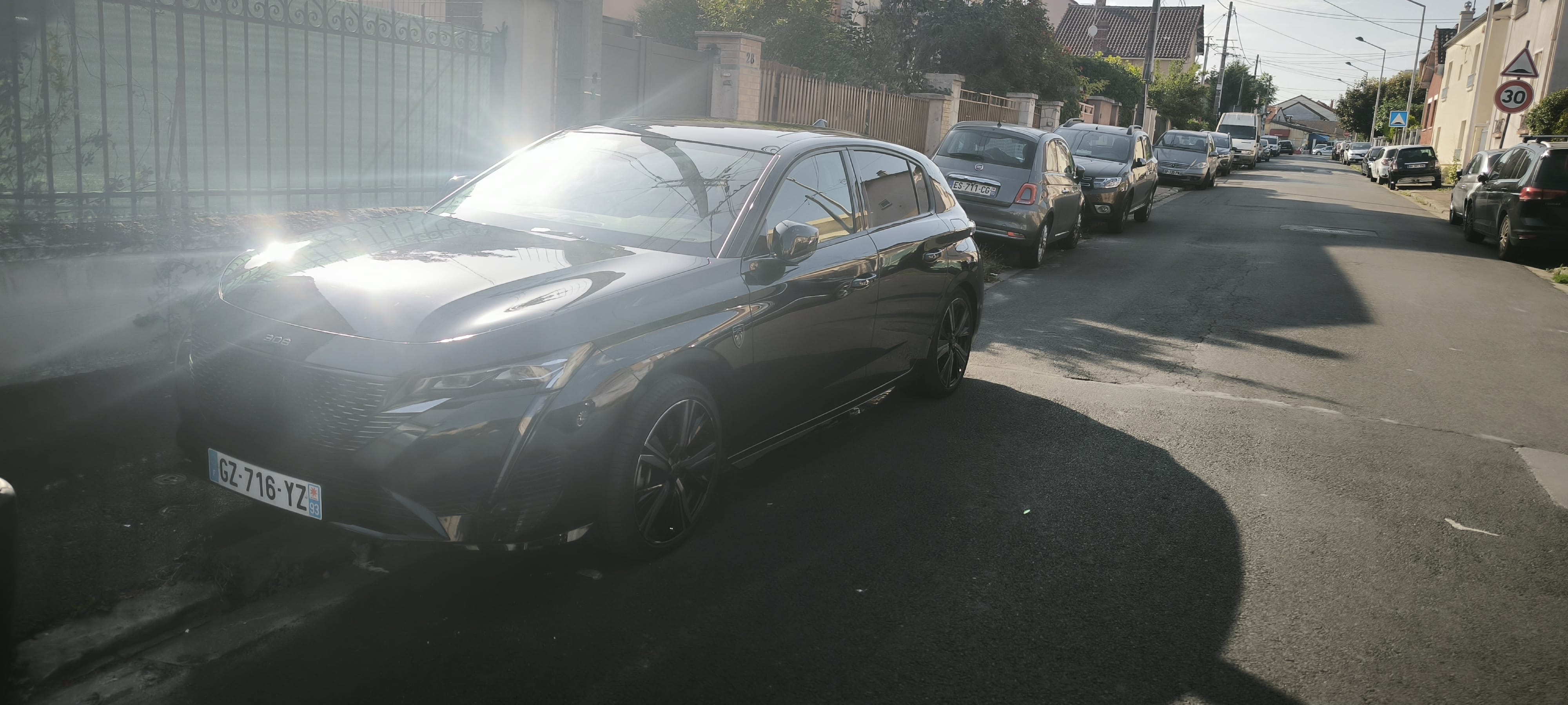 Peugeot 308, 2024, Essence 98 / Électrique (hybride), automatique