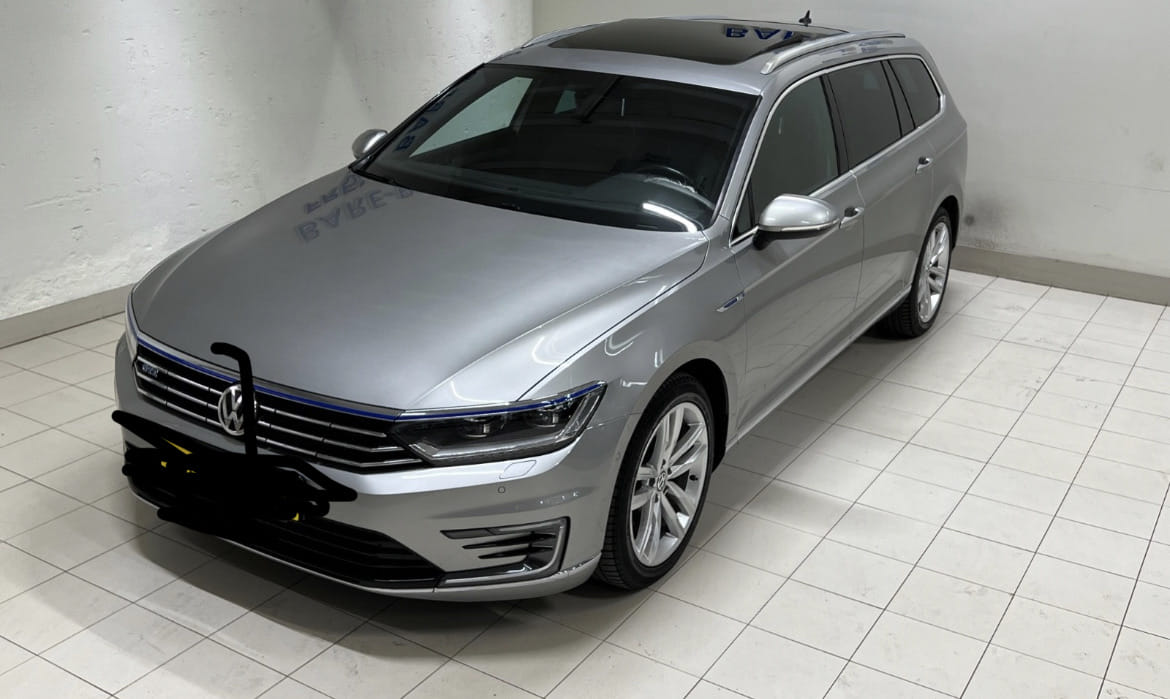 Volkswagen Passat GTE med Vinterdekk