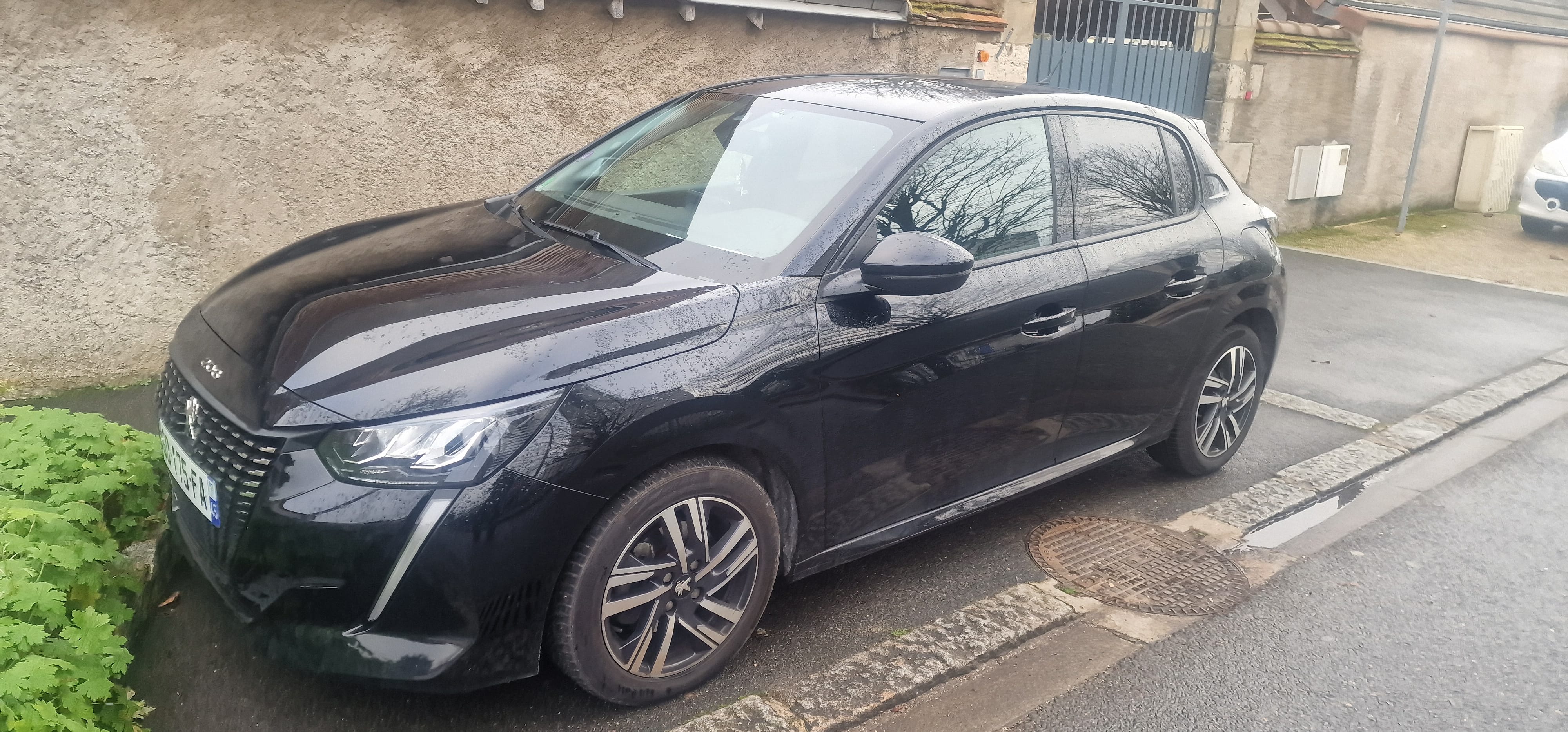 Peugeot 208 Peugeot, 2021, Essence 98