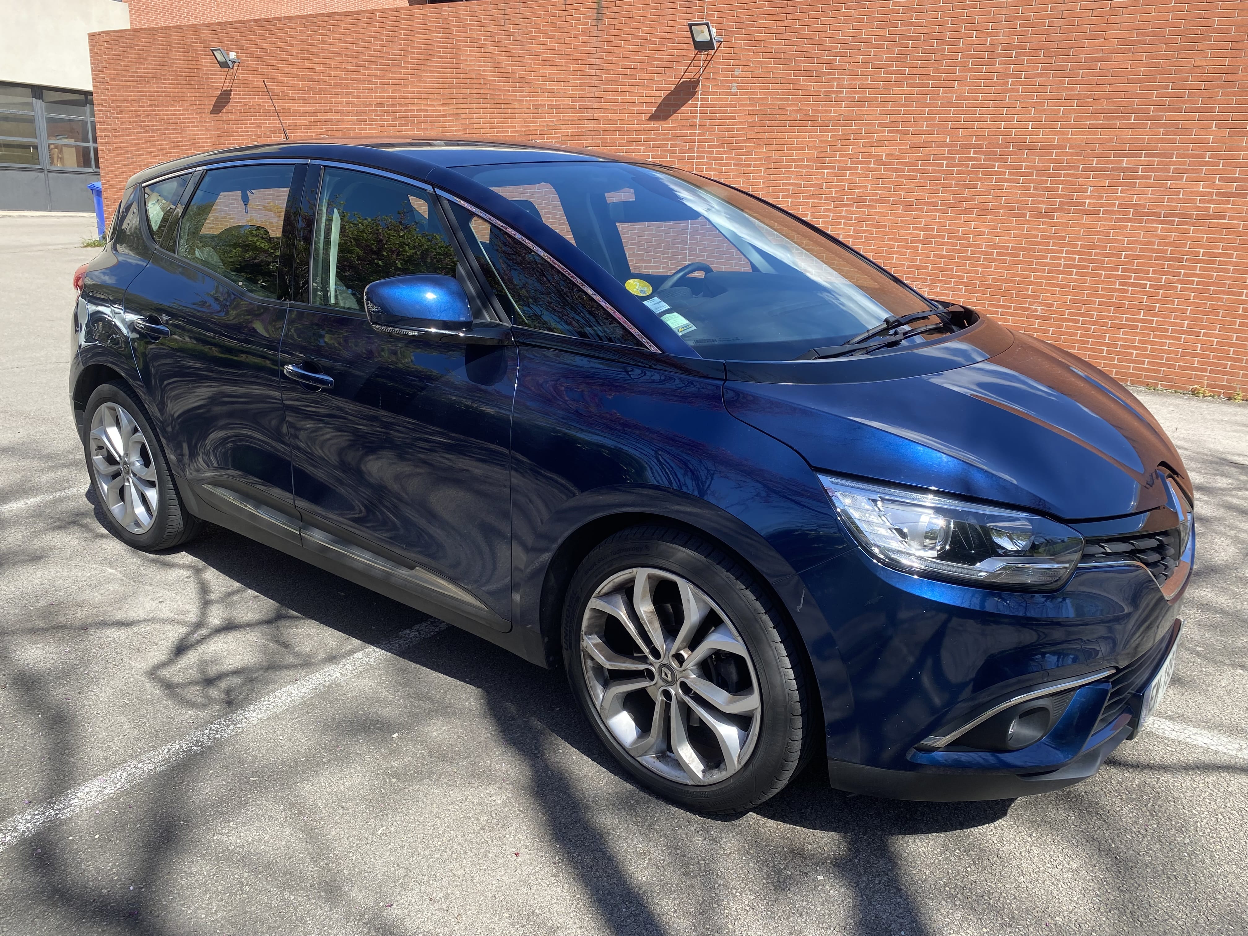 Renault Scenic 1.5 dCi 110ch con Aire acondicionado