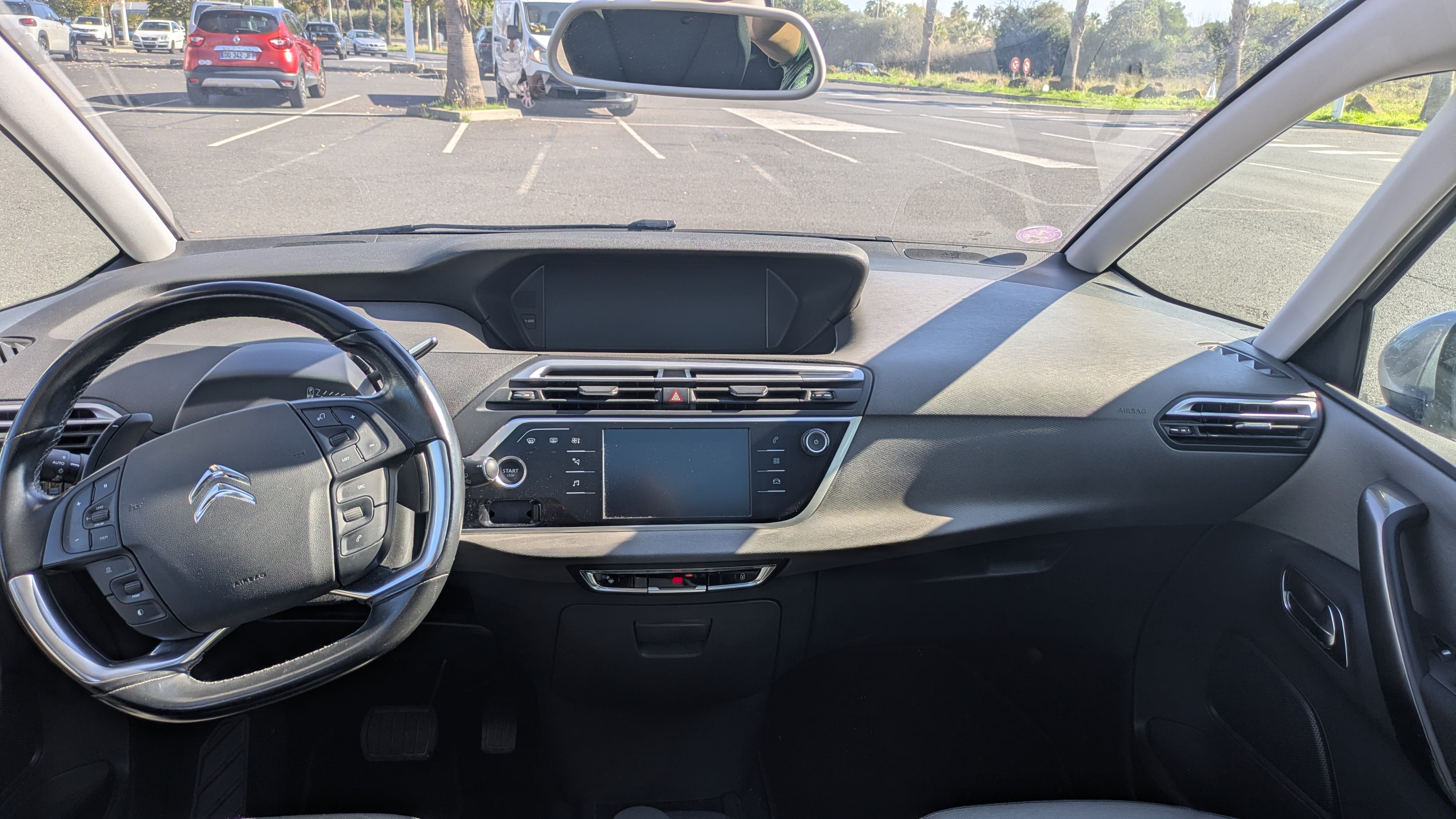 Citroen C4 Spacetourer 1.2 puretech 130cv avec GPS