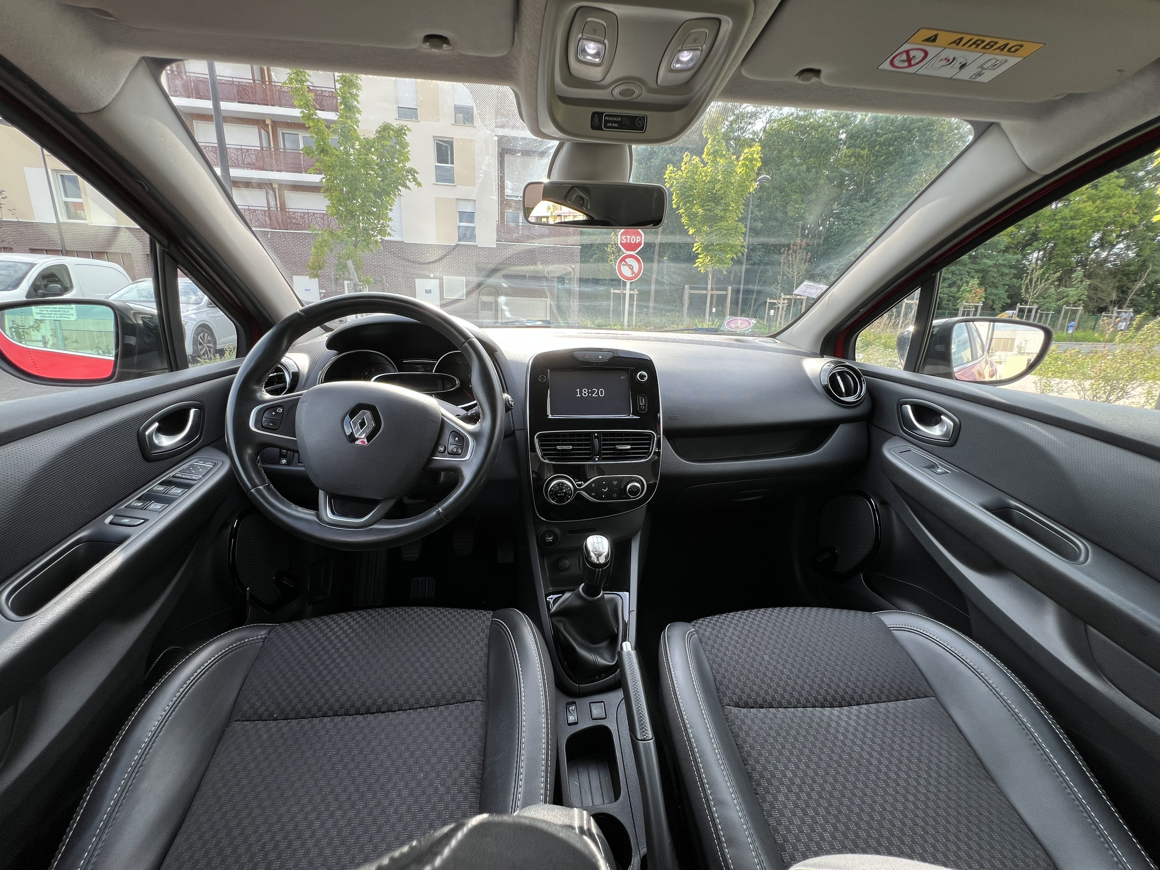 Renault Clio avec GPS