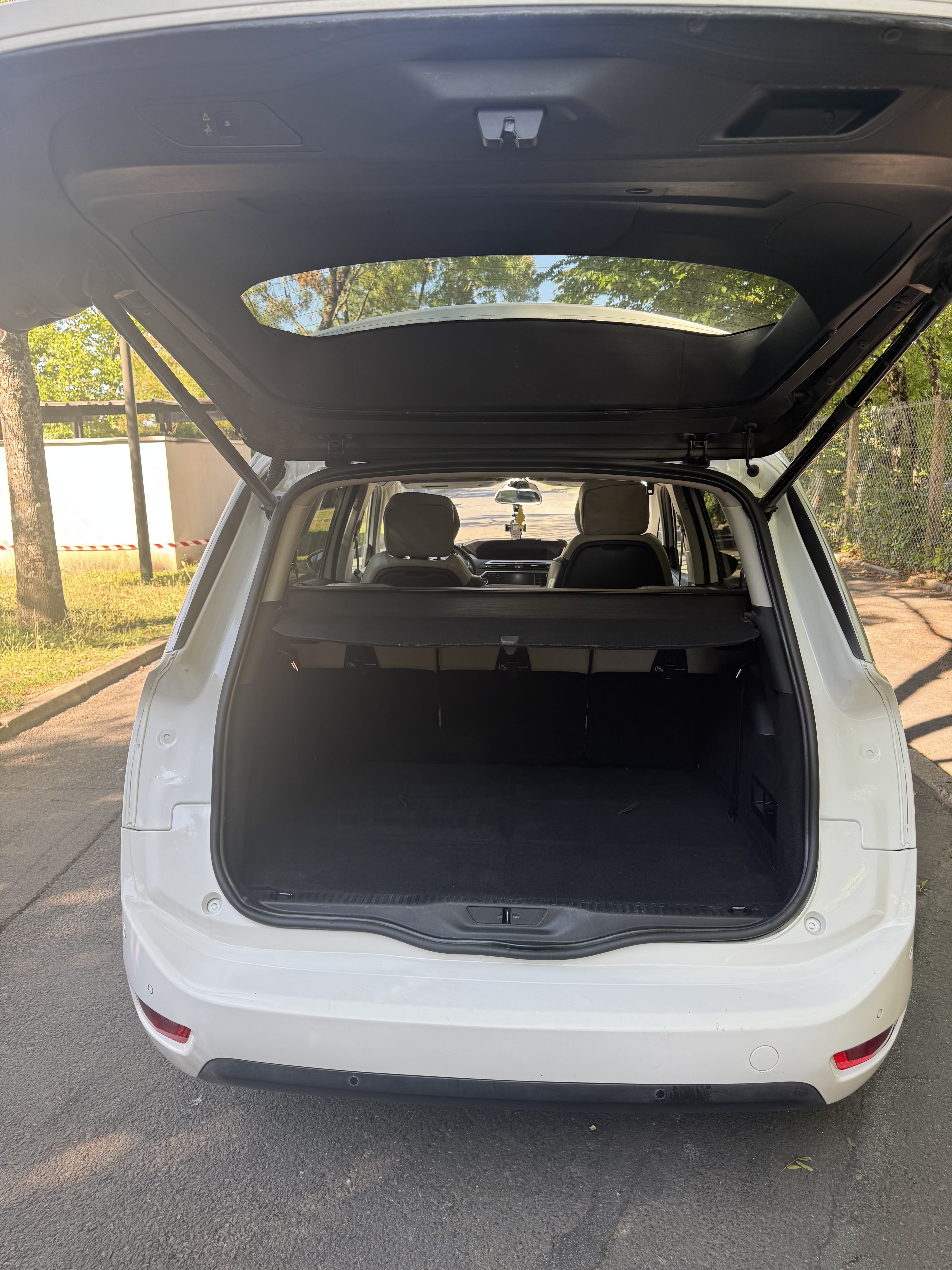Citroen C4 Grand Picasso 2.0 BlueHdi SHINE avec Android Auto