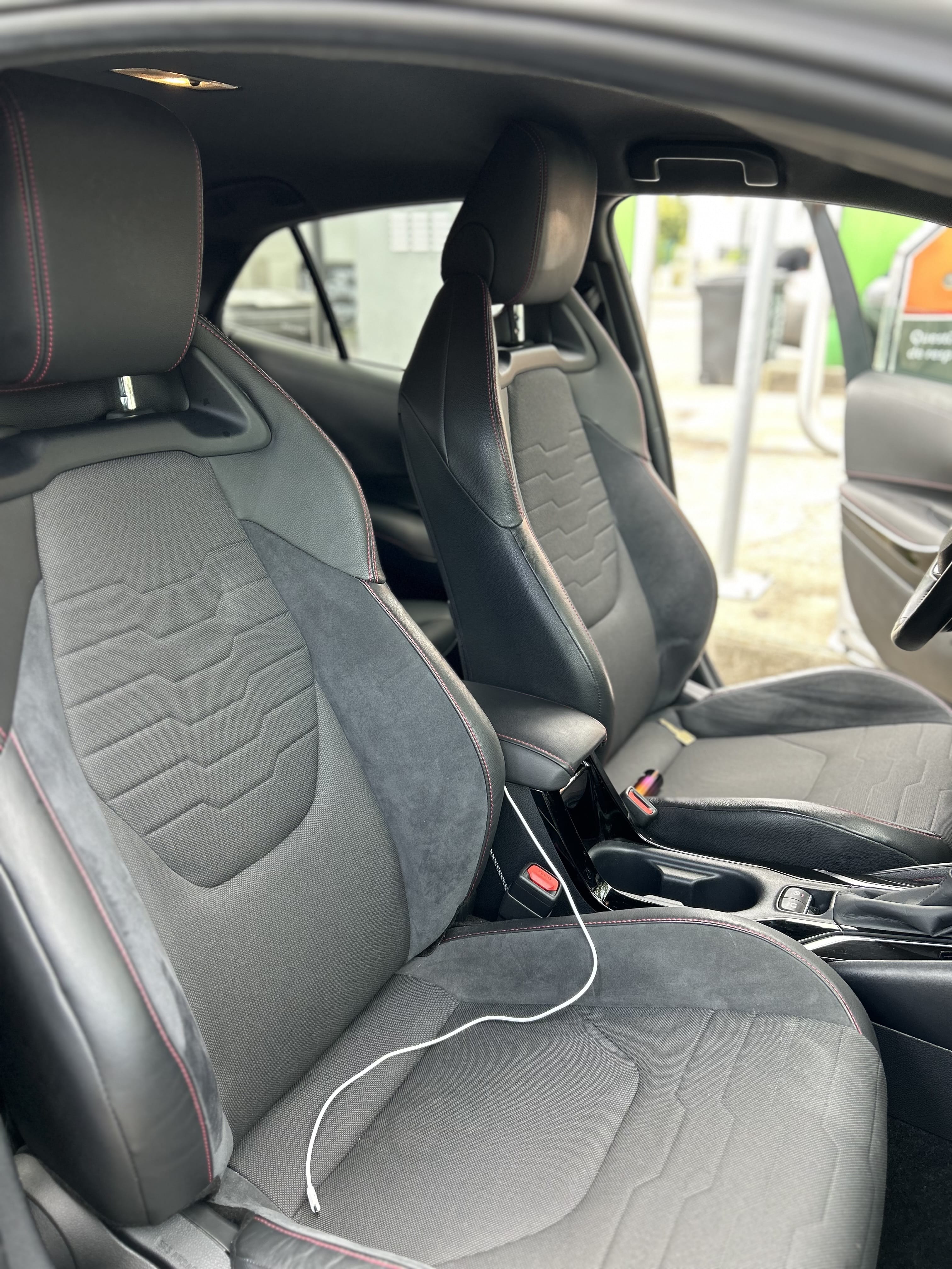 Toyota Corolla Hybride X 180ch avec Siège bébé