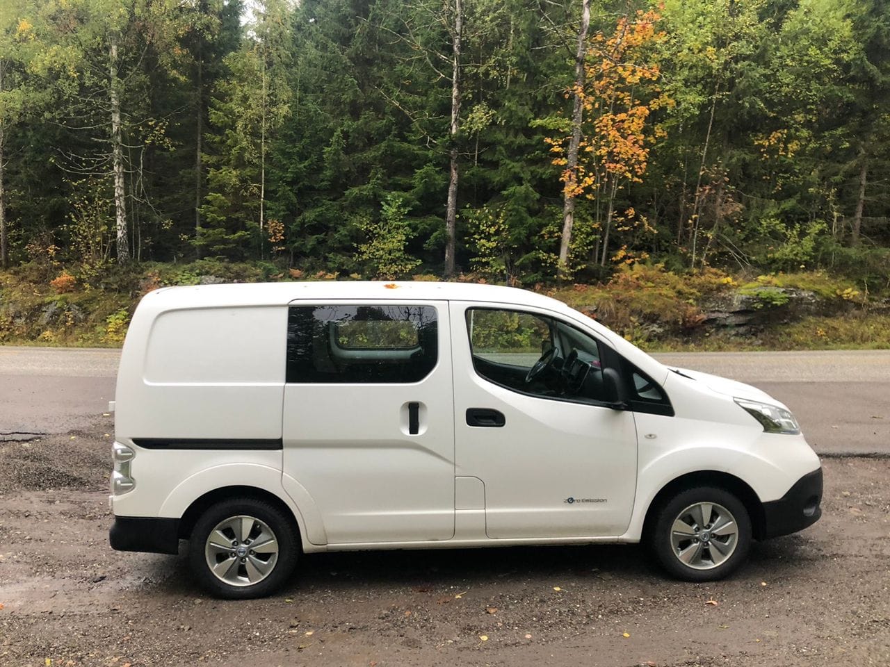 Nissan NV200 Reliable City Car med Aircondition