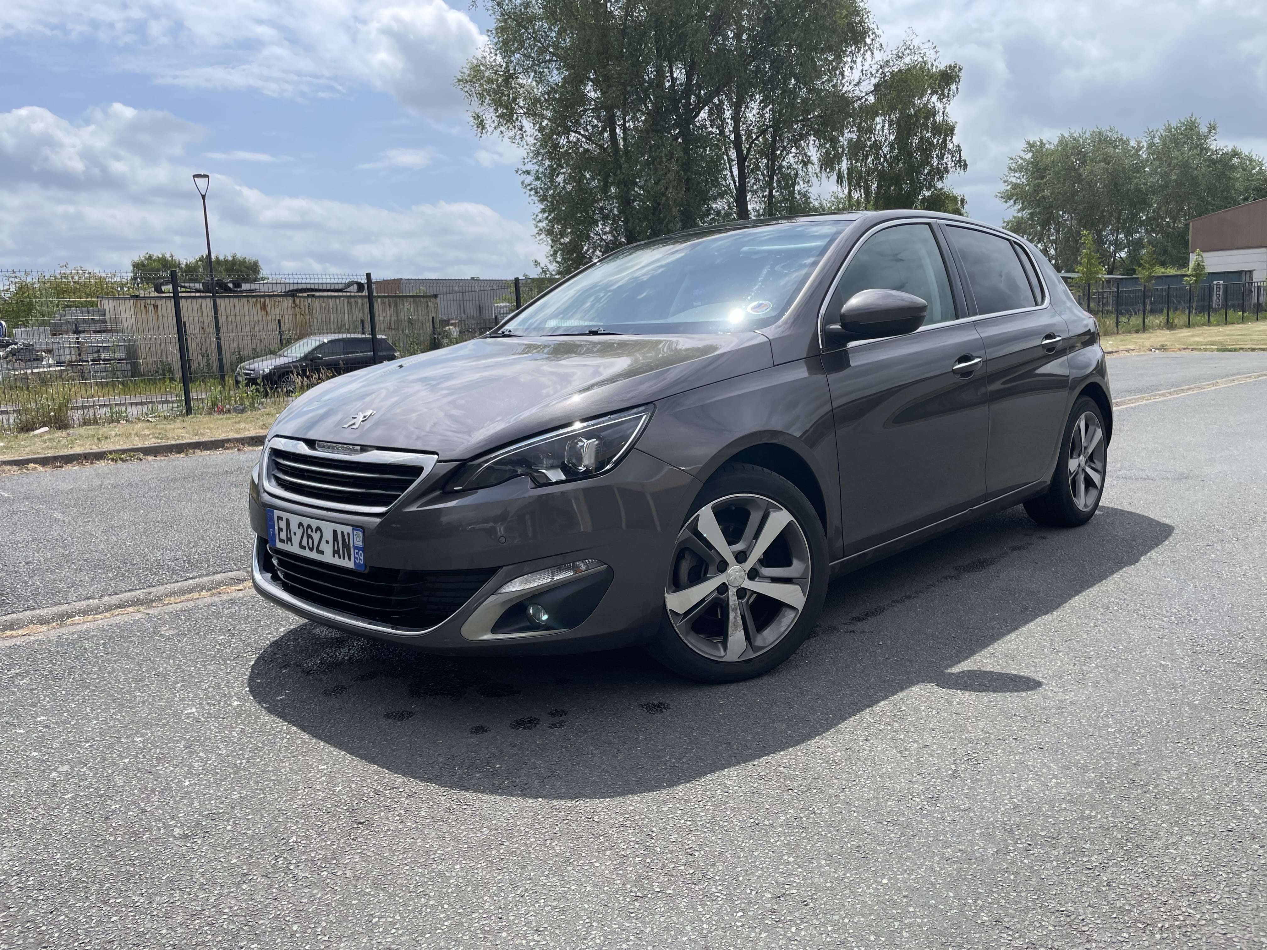 Peugeot 308 130ch EAT6 Féline, 2016, Essence 95, automatique