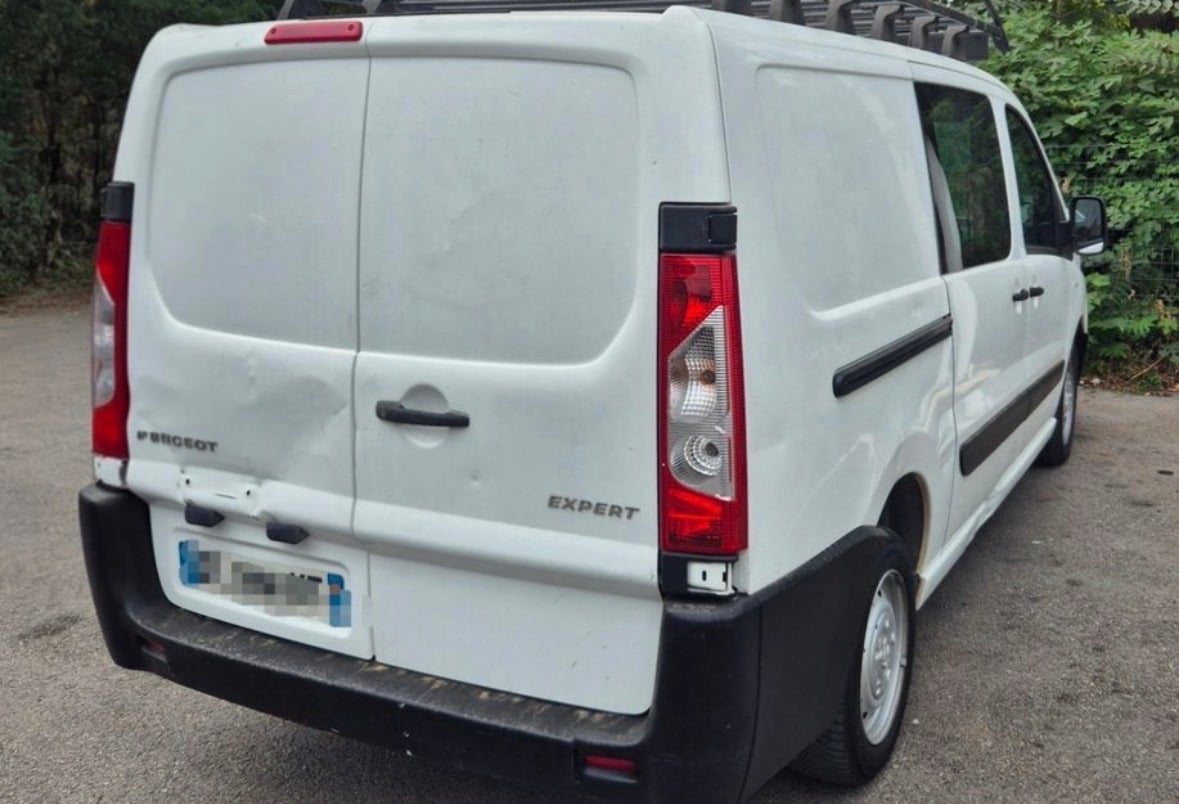 Peugeot Expert avec Autoradio