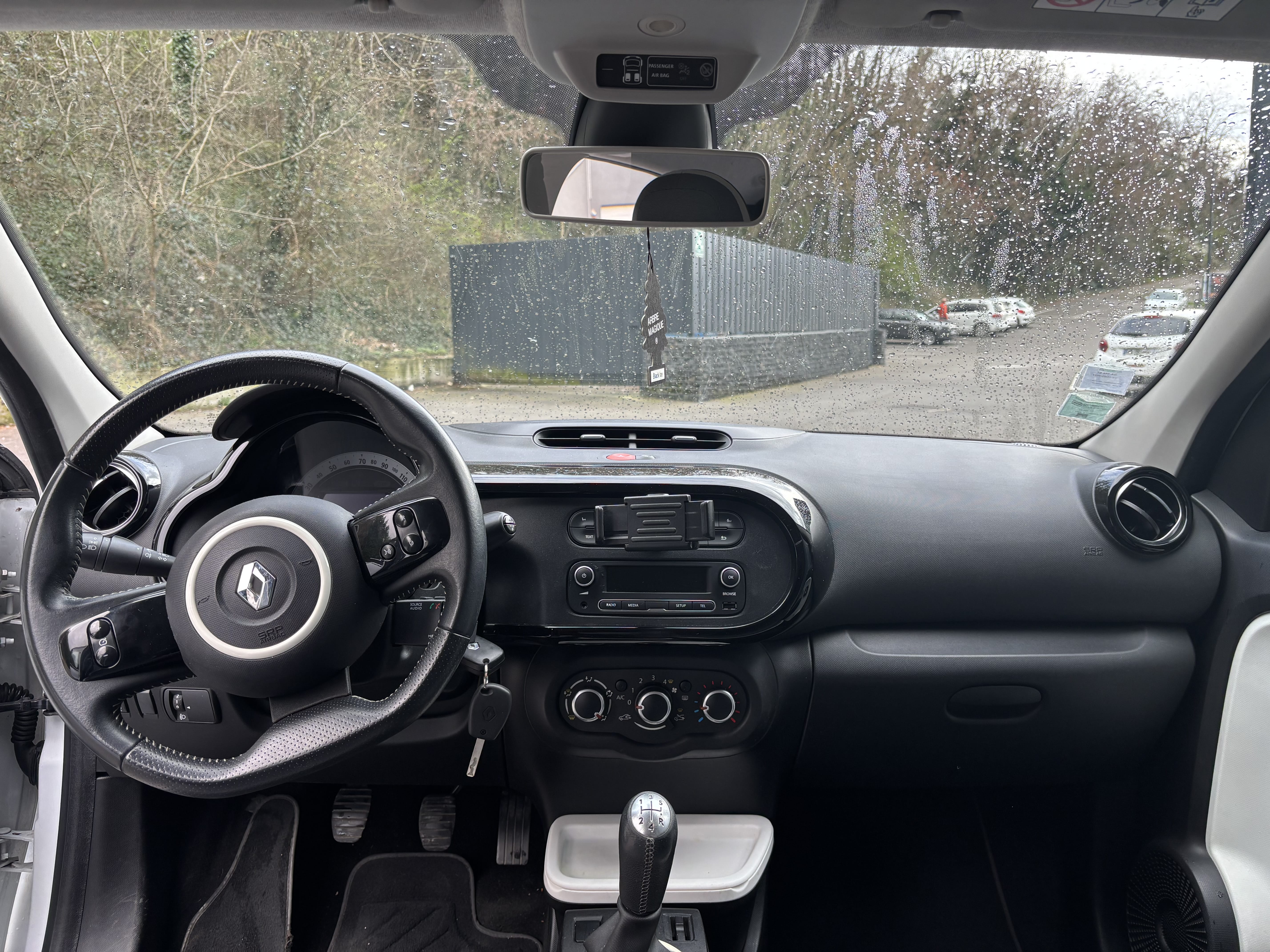 Renault Twingo III Gare Part Dieu avec Audio Bluetooth