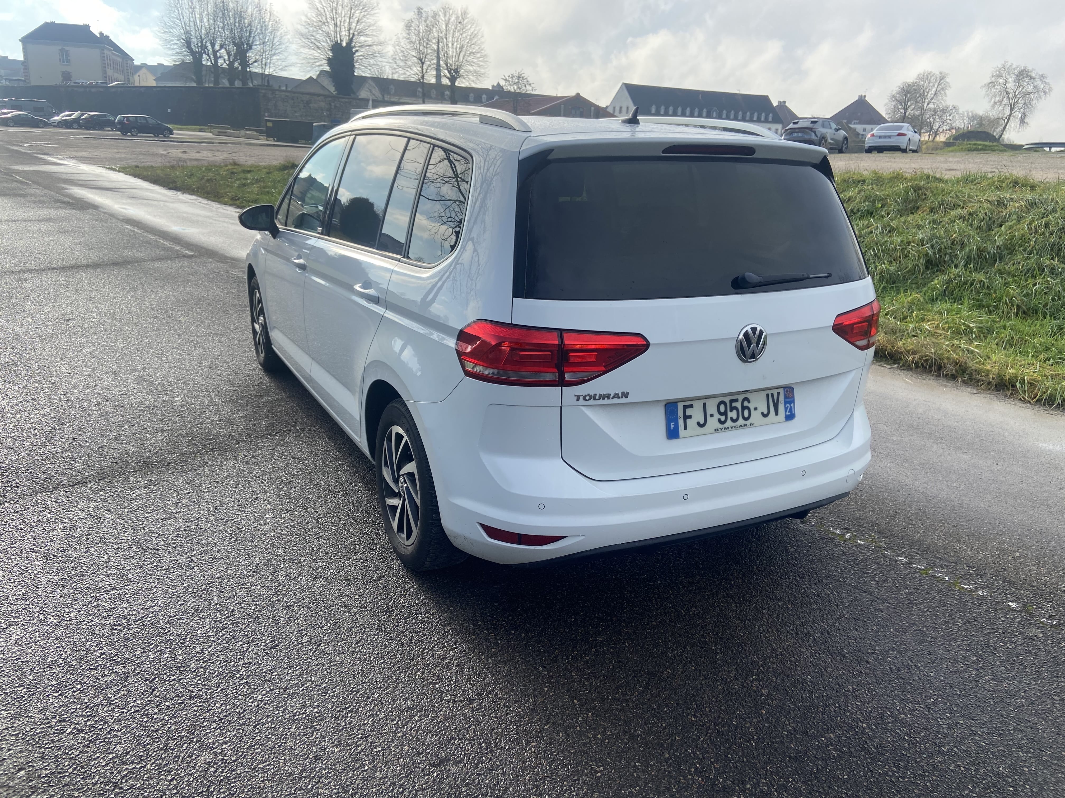 Volkswagen Touran avec GPS