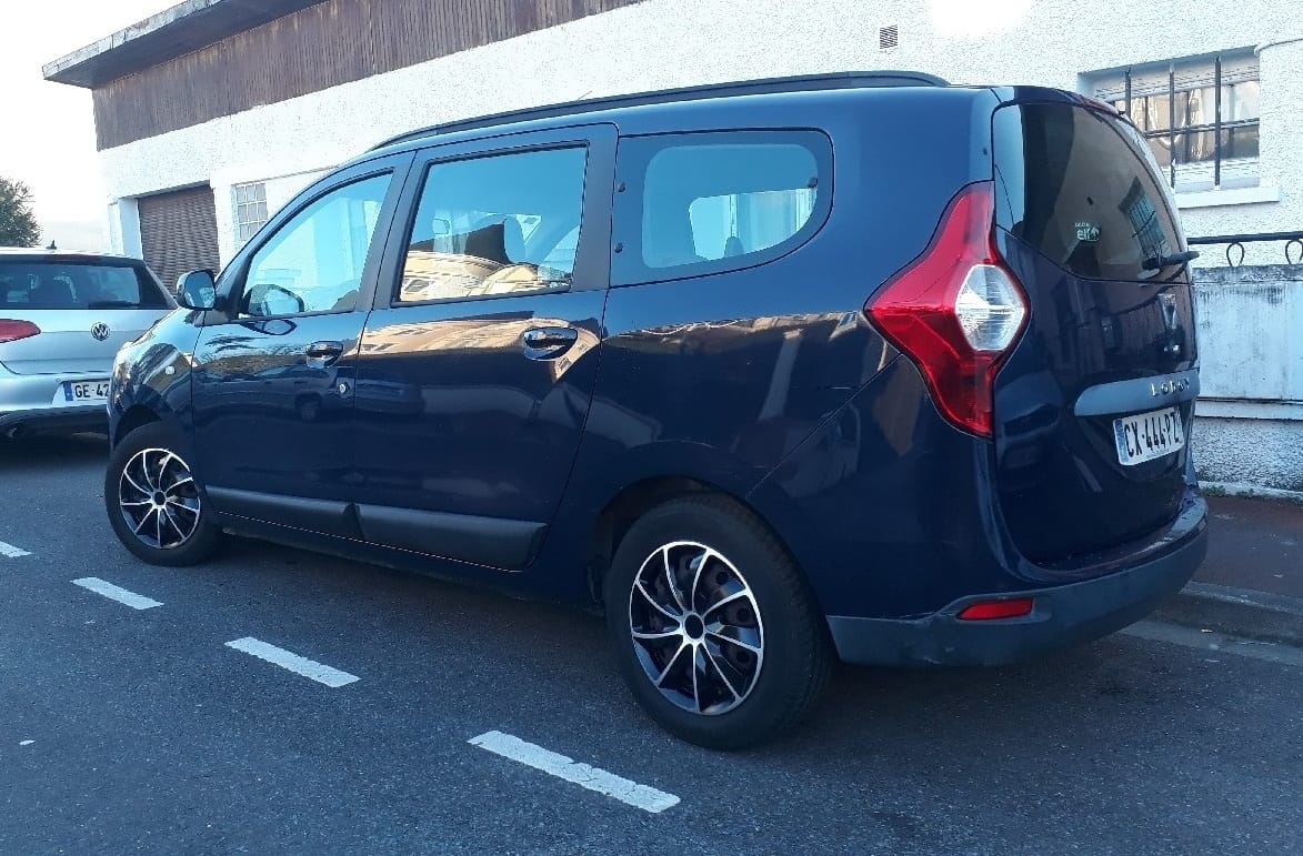 Dacia Lodgy 1.2 TCE 115Ch Lauréate 7 Places avec GPS