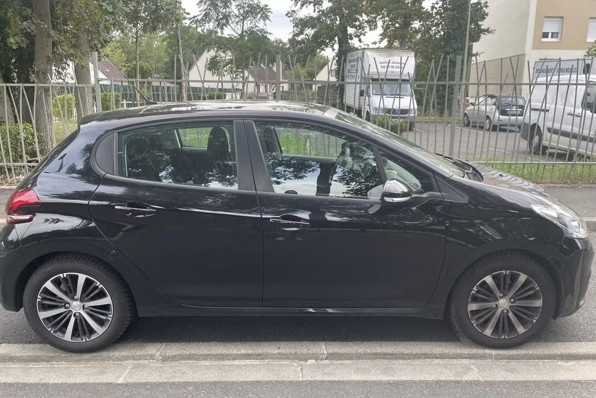 Peugeot 208 avec Climatisation