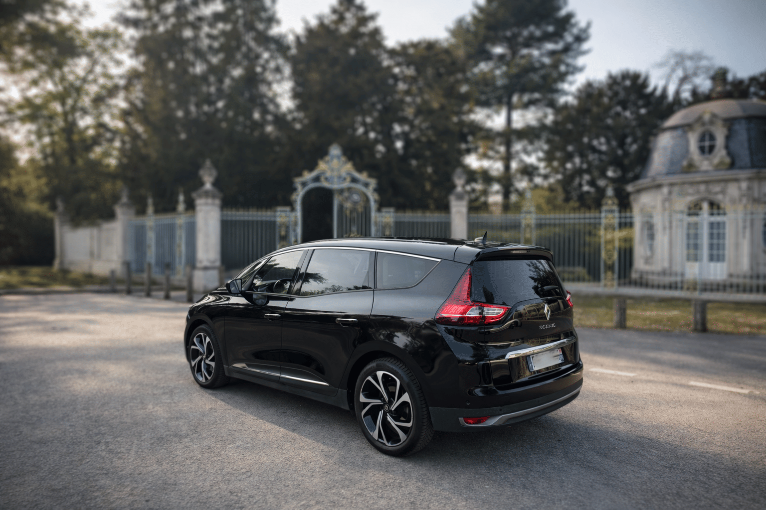 Renault Grand Scenic 140 Intens EDC7 mit Rückfahrkamera