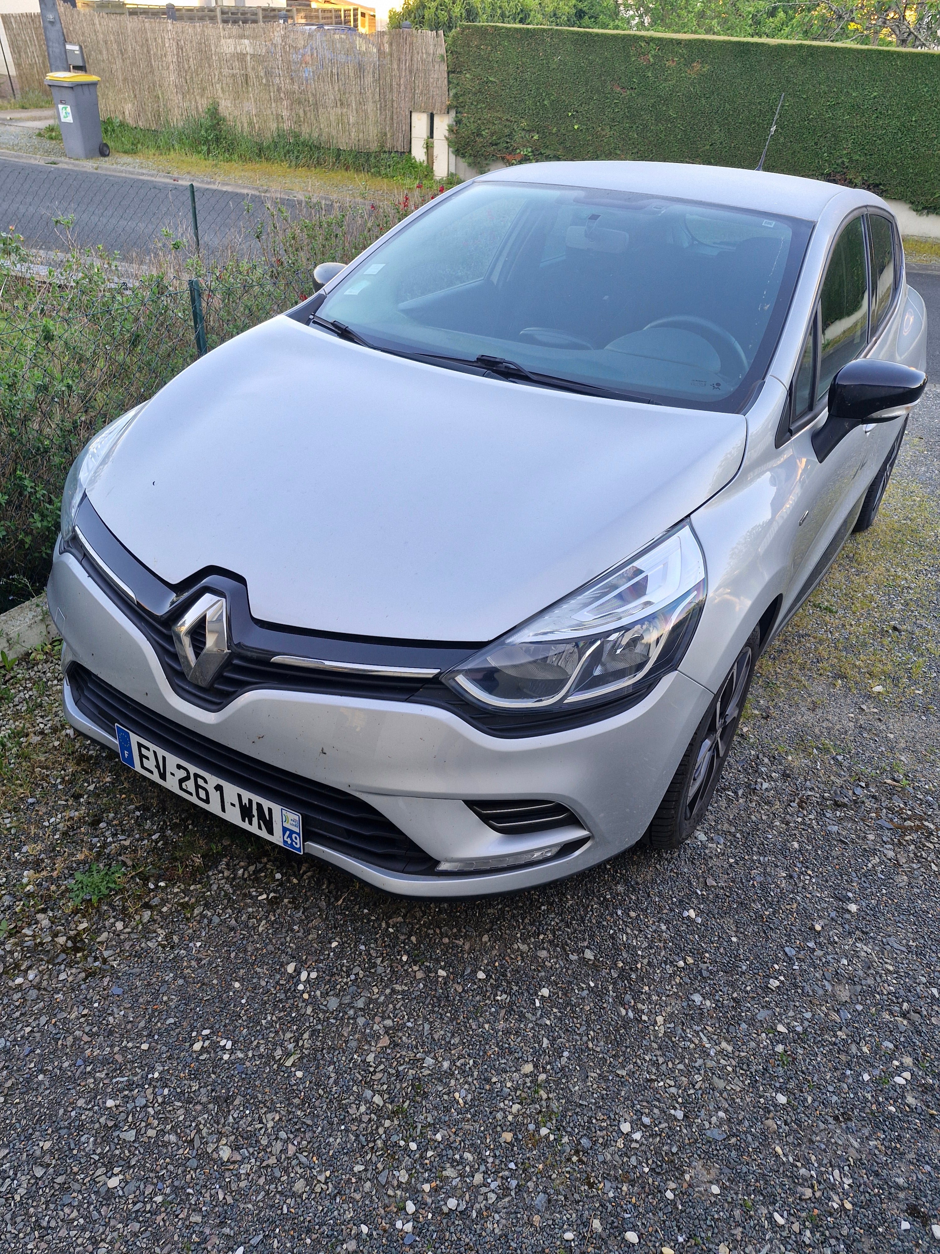 Renault Clio, 2018, Essence 98