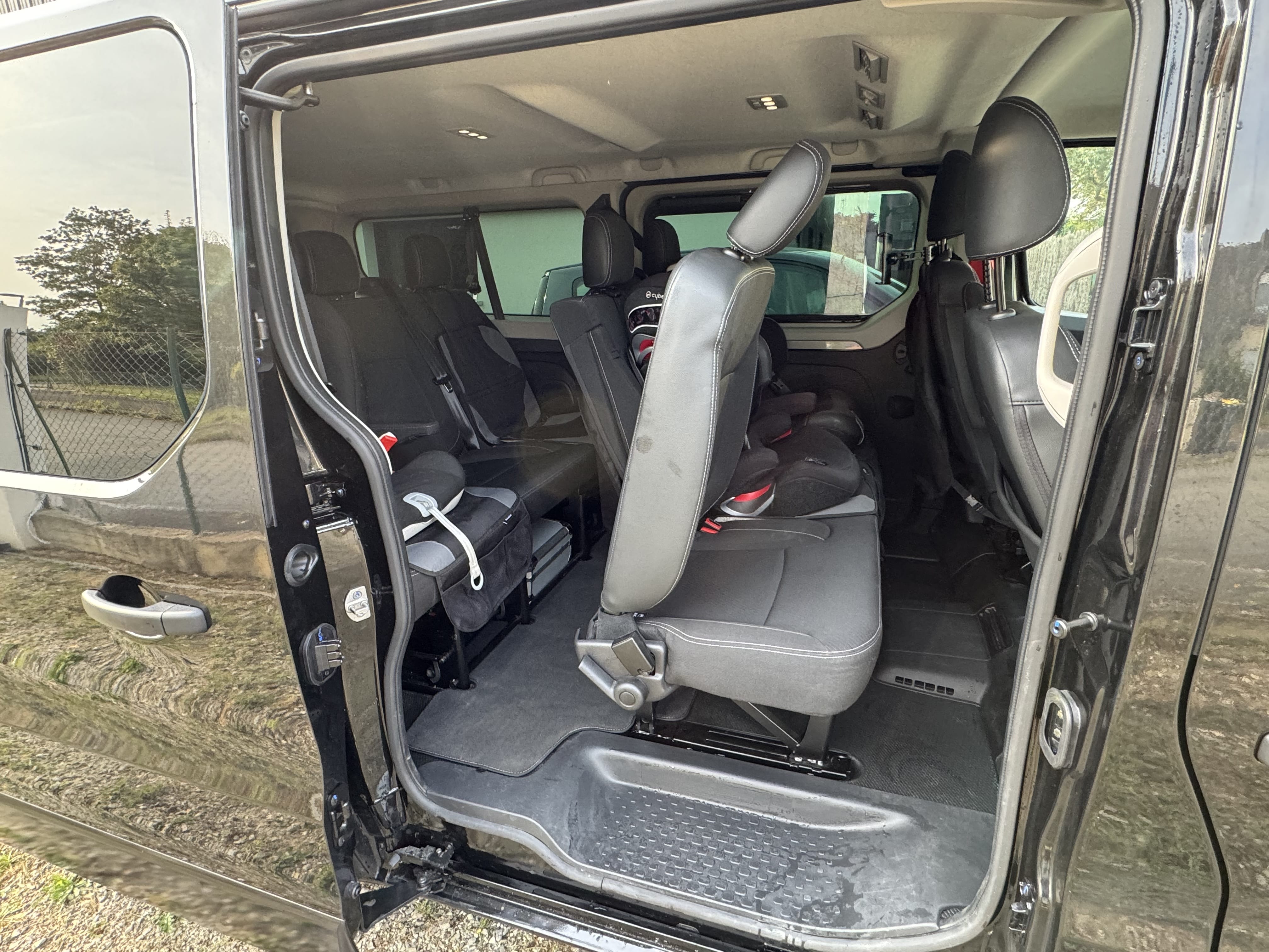 Renault Trafic Passenger 2.0 170 bva avec Siège bébé