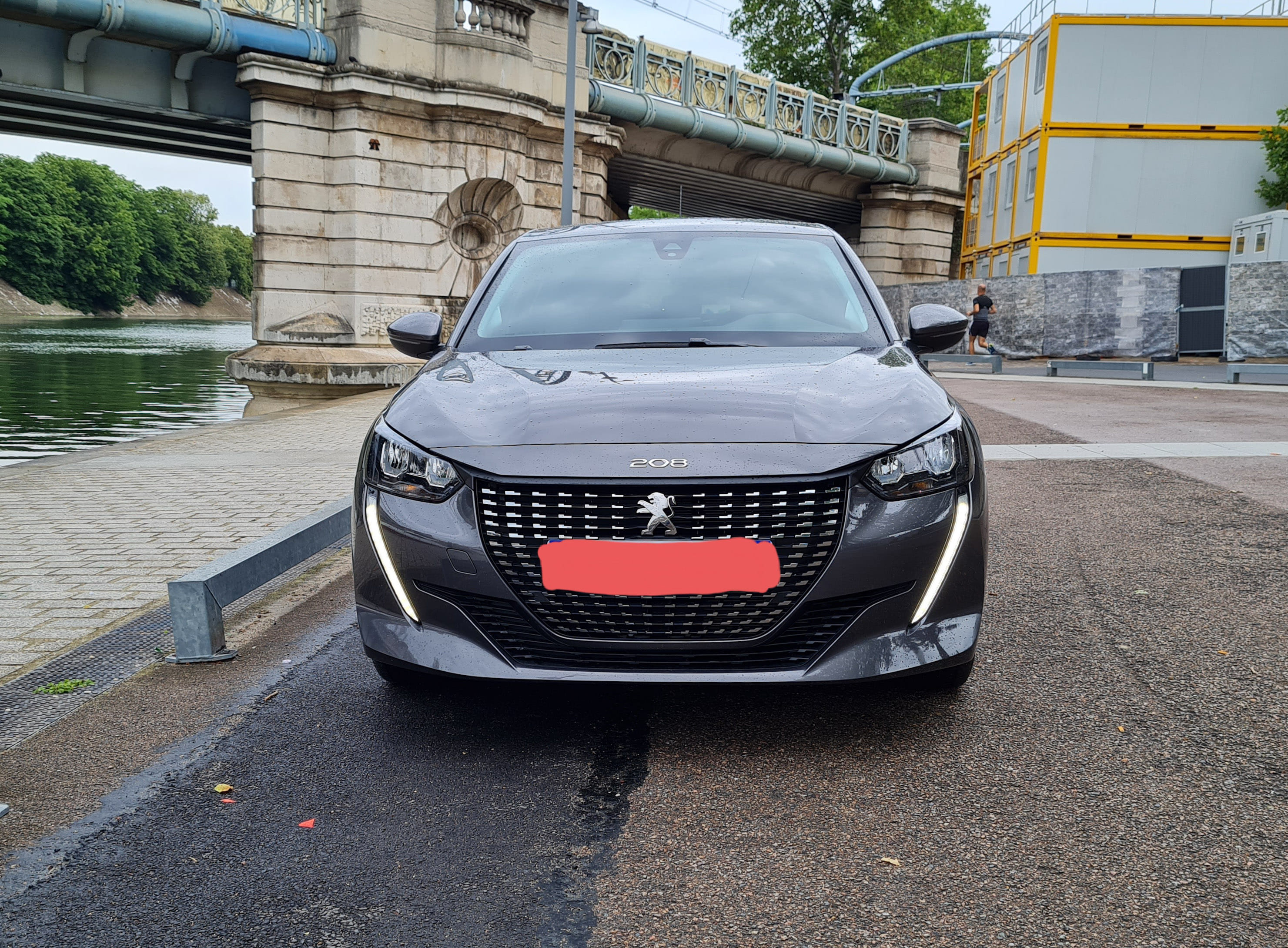 Peugeot 208 Style(FZ517) (Clim, Connectivité smartphone, Camera recul, ...) # avec Audio Bluetooth