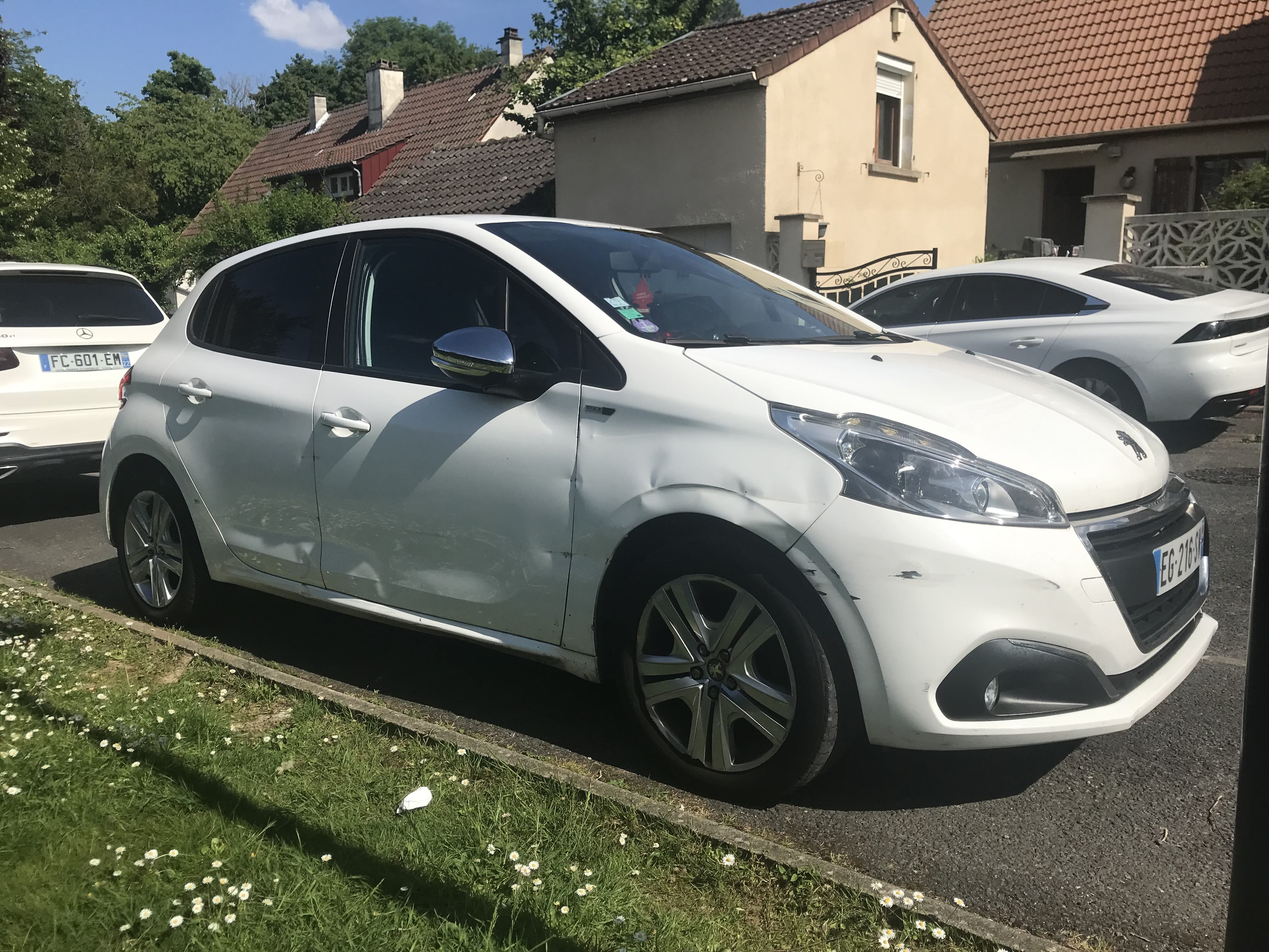 Peugeot 208 avec Entrée audio / iPod
