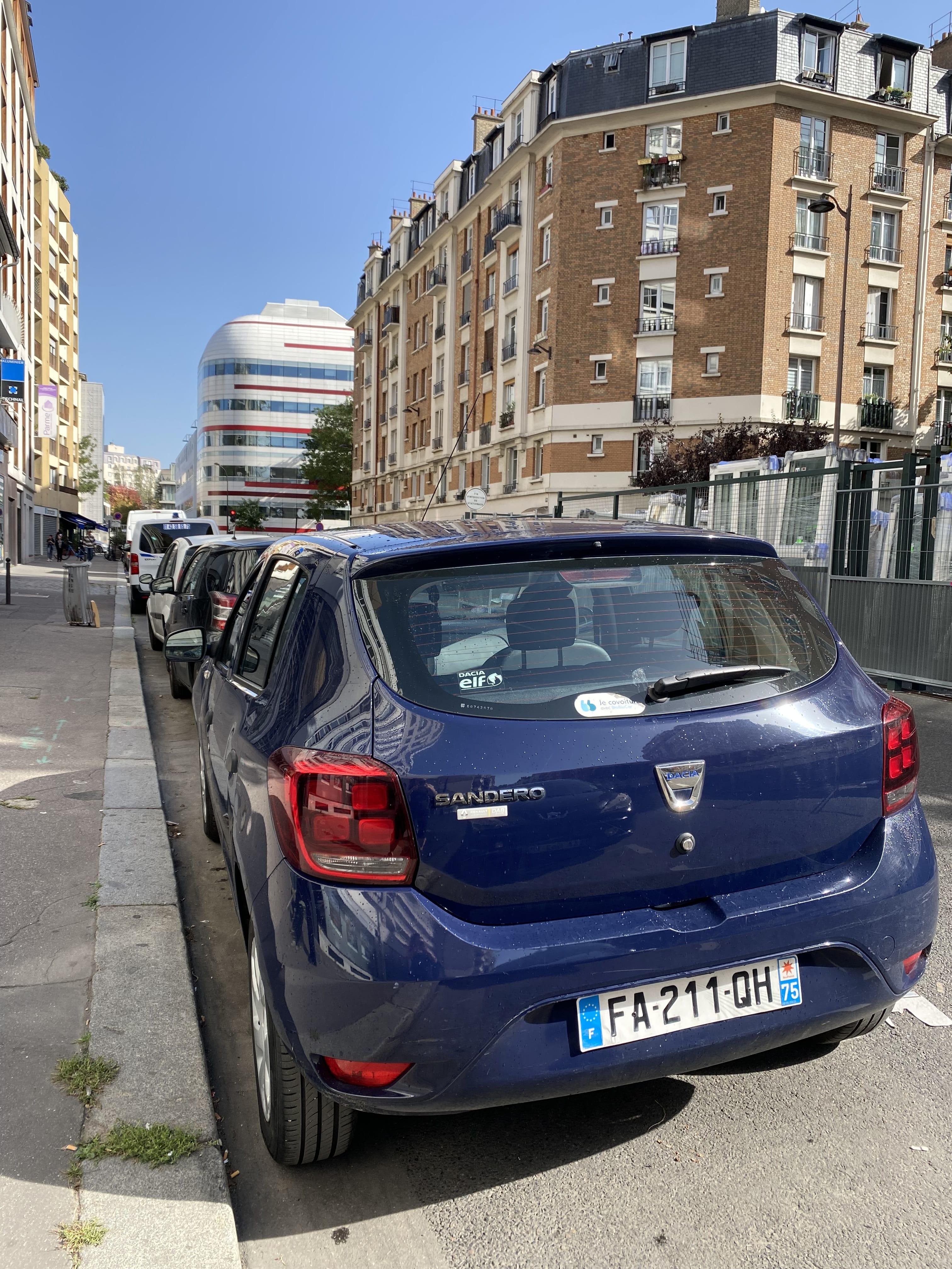 Dacia Sandero avec Entrée audio / iPod