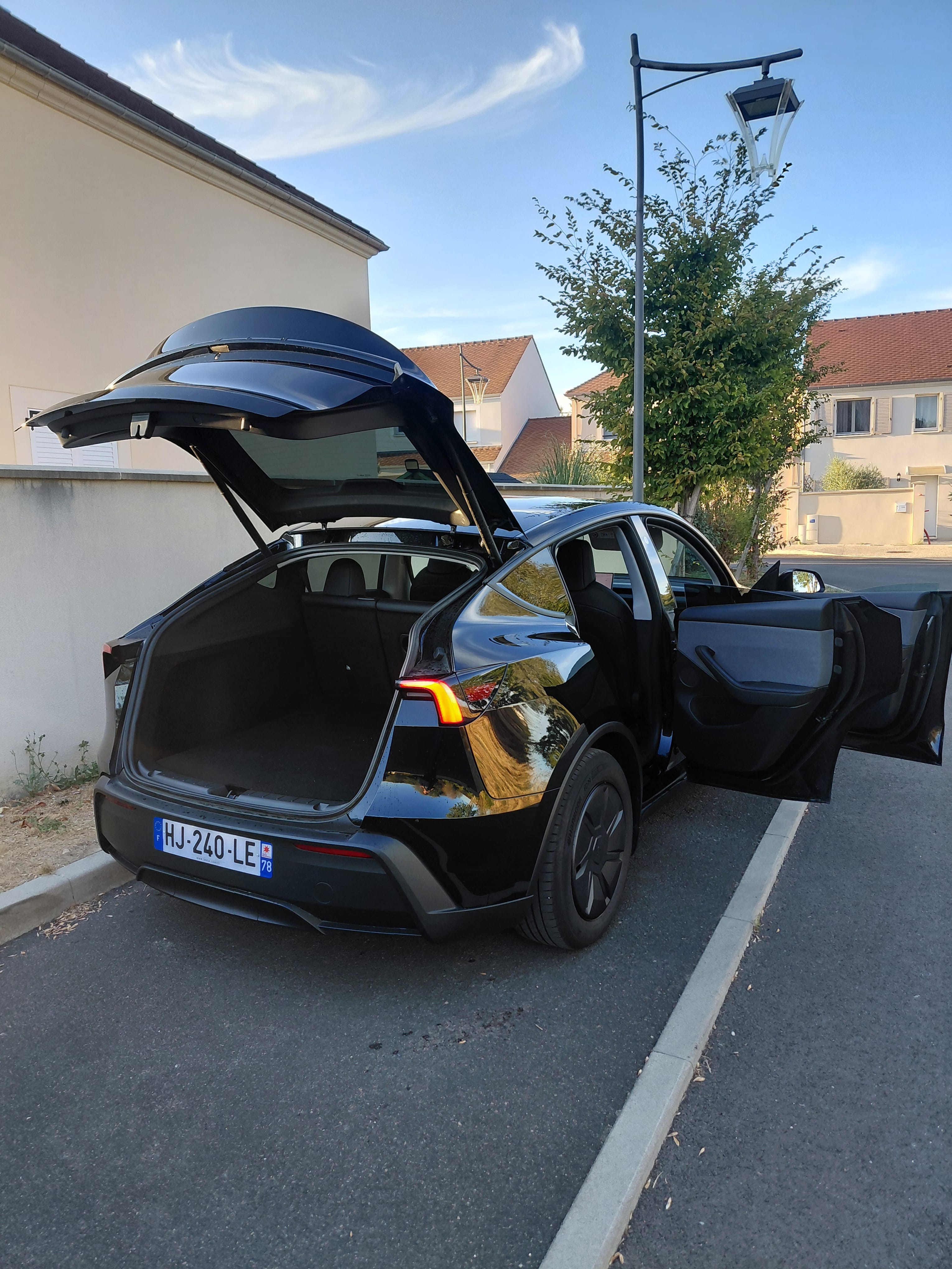 Tesla Model Y avec Caméra de recul