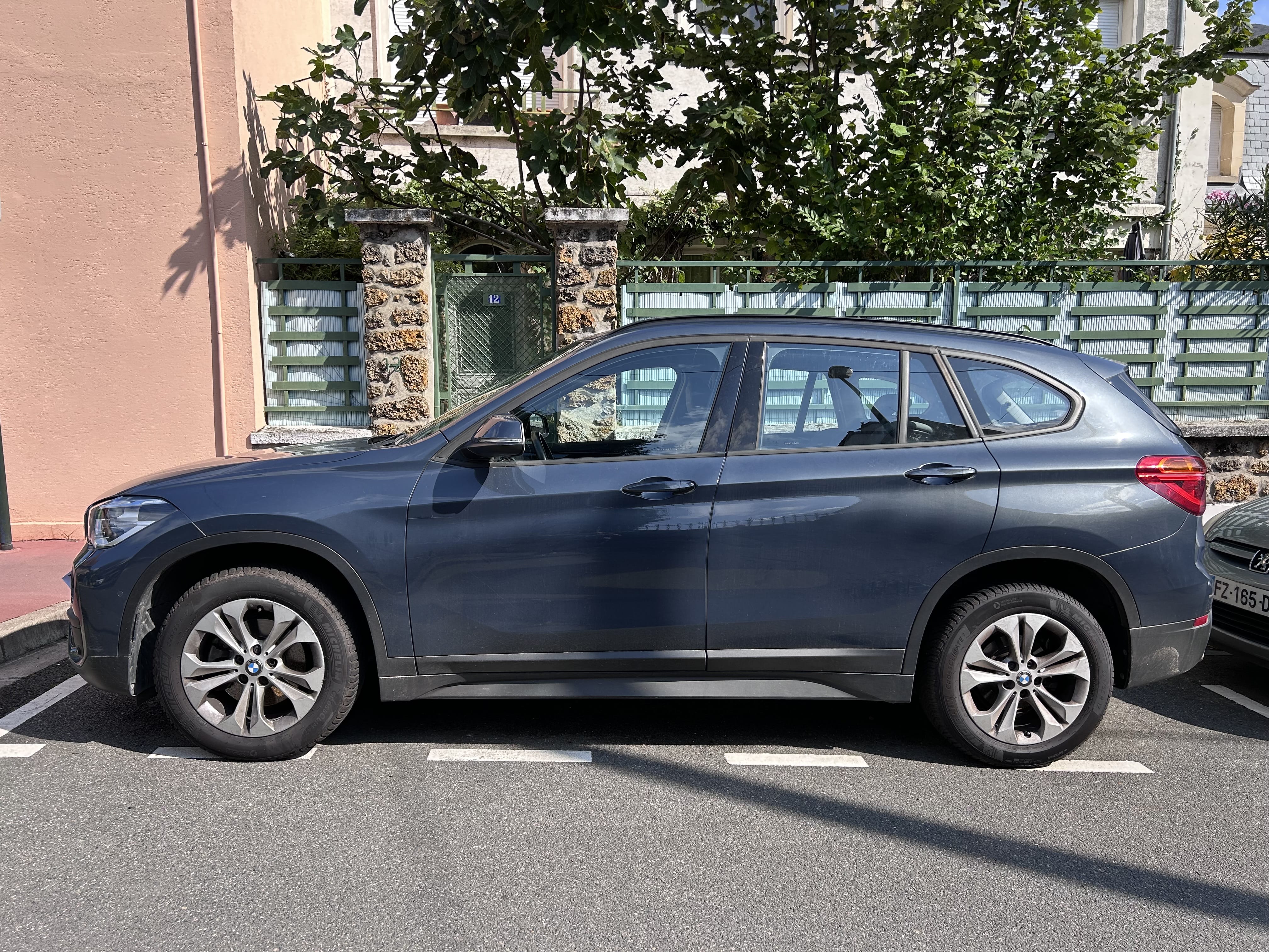 BMW X1 xDrive18d 4 roues motrices, boîte auto, 150 chevaux avec Climatisation