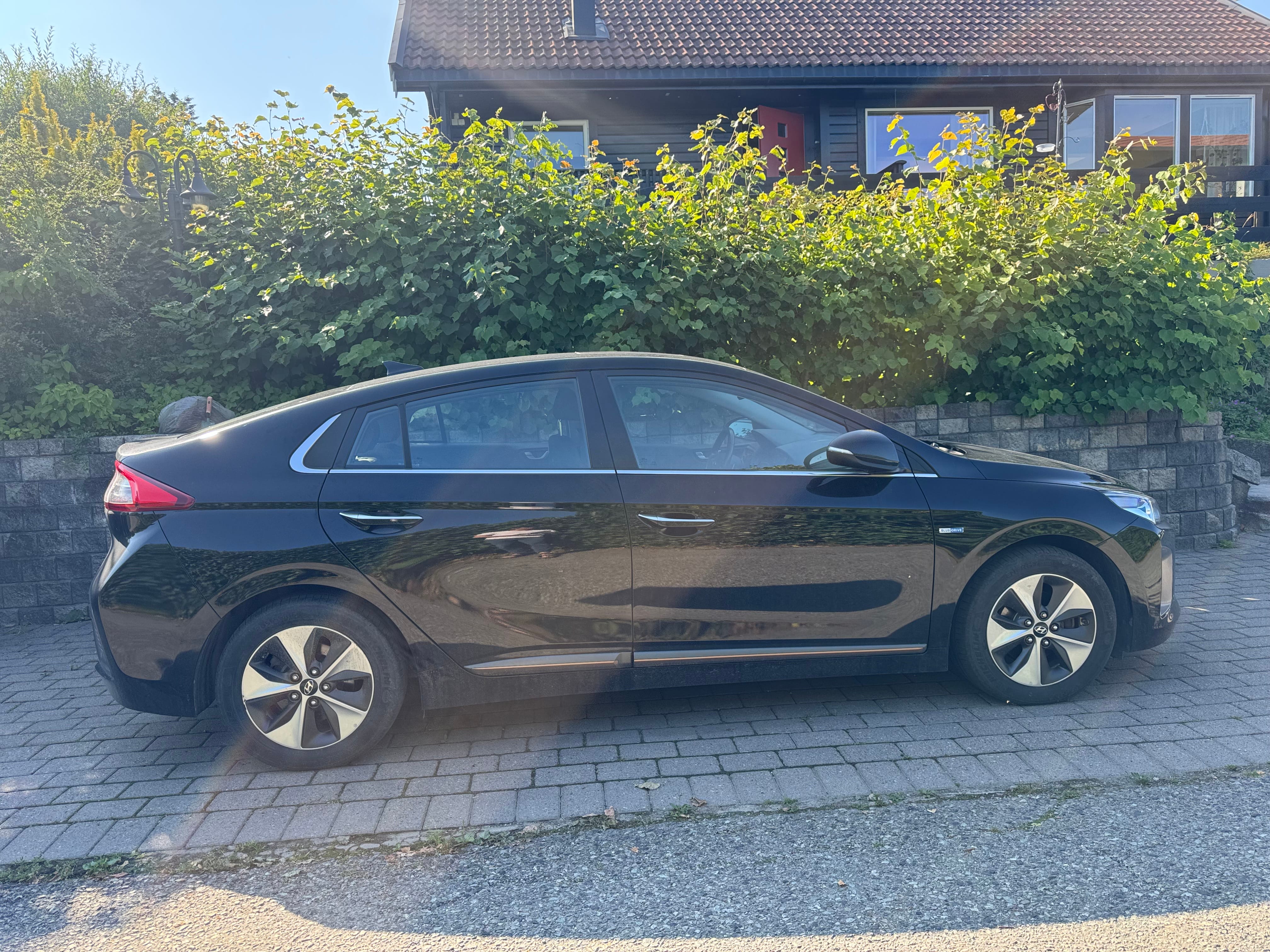 Hyundai Ioniq med Aircondition