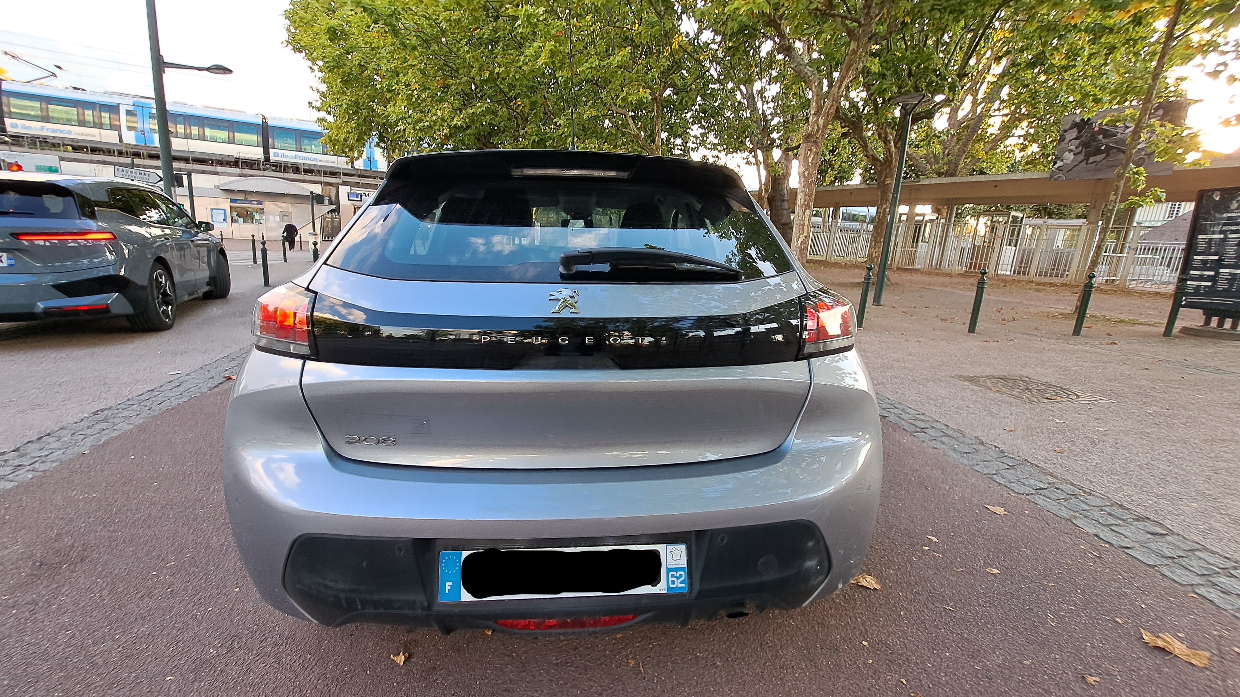 Peugeot 208 avec Entrée audio / iPod