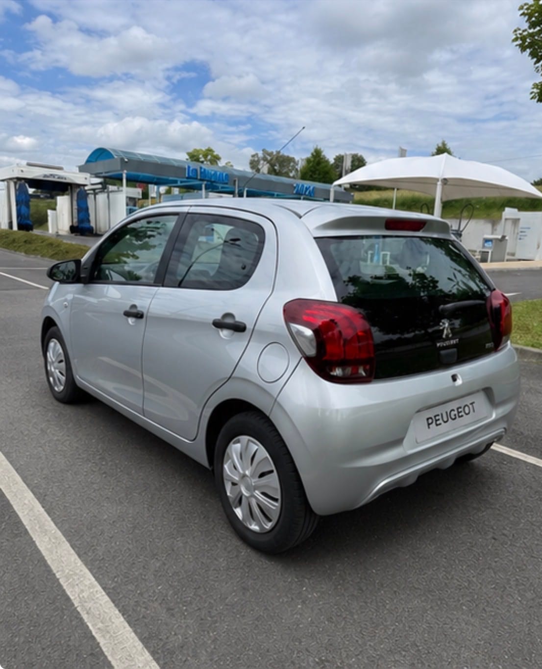 Peugeot 108 1.0 essence 72cv