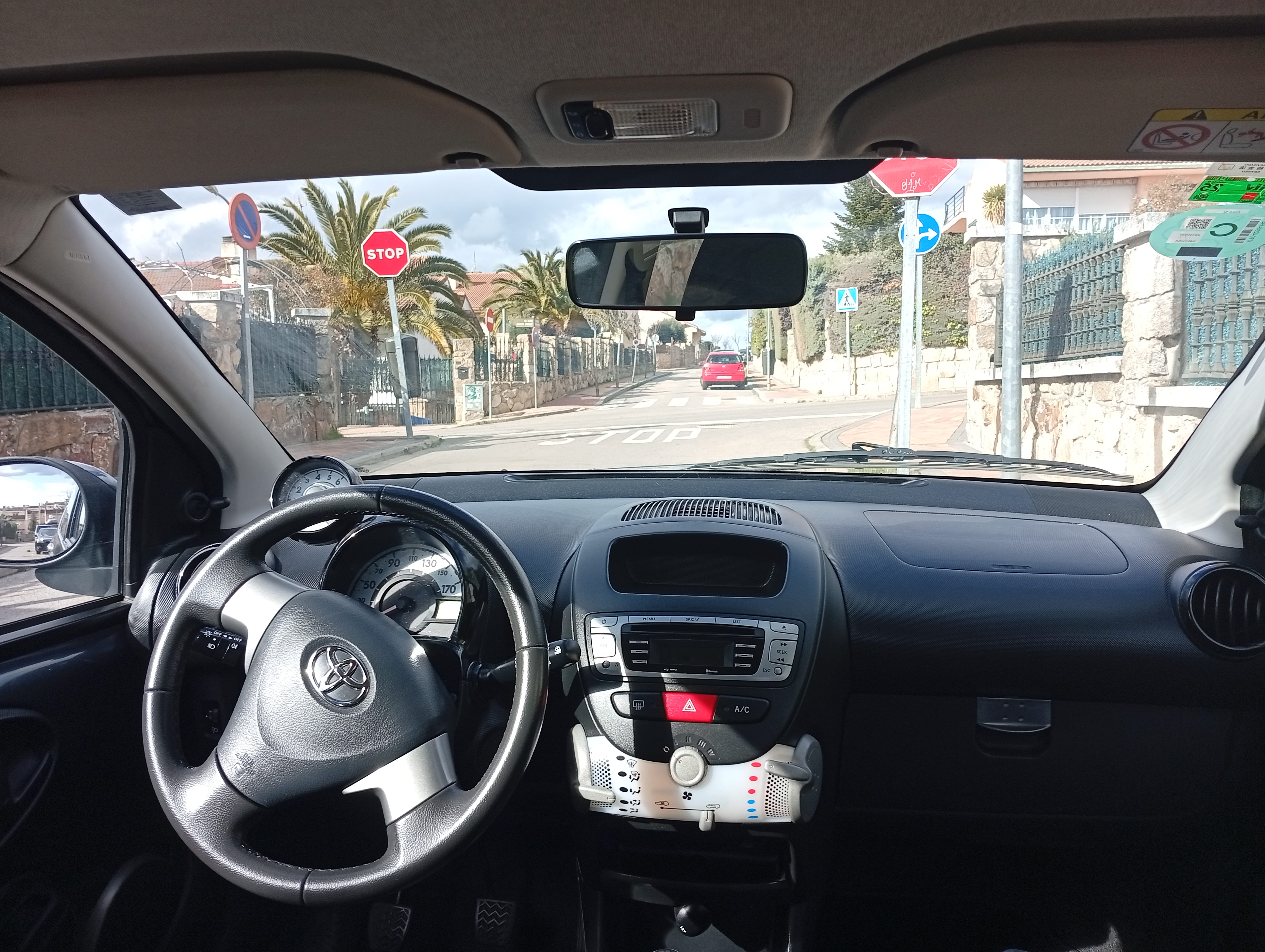 Toyota Aygo con Entrada de Audio/iPod