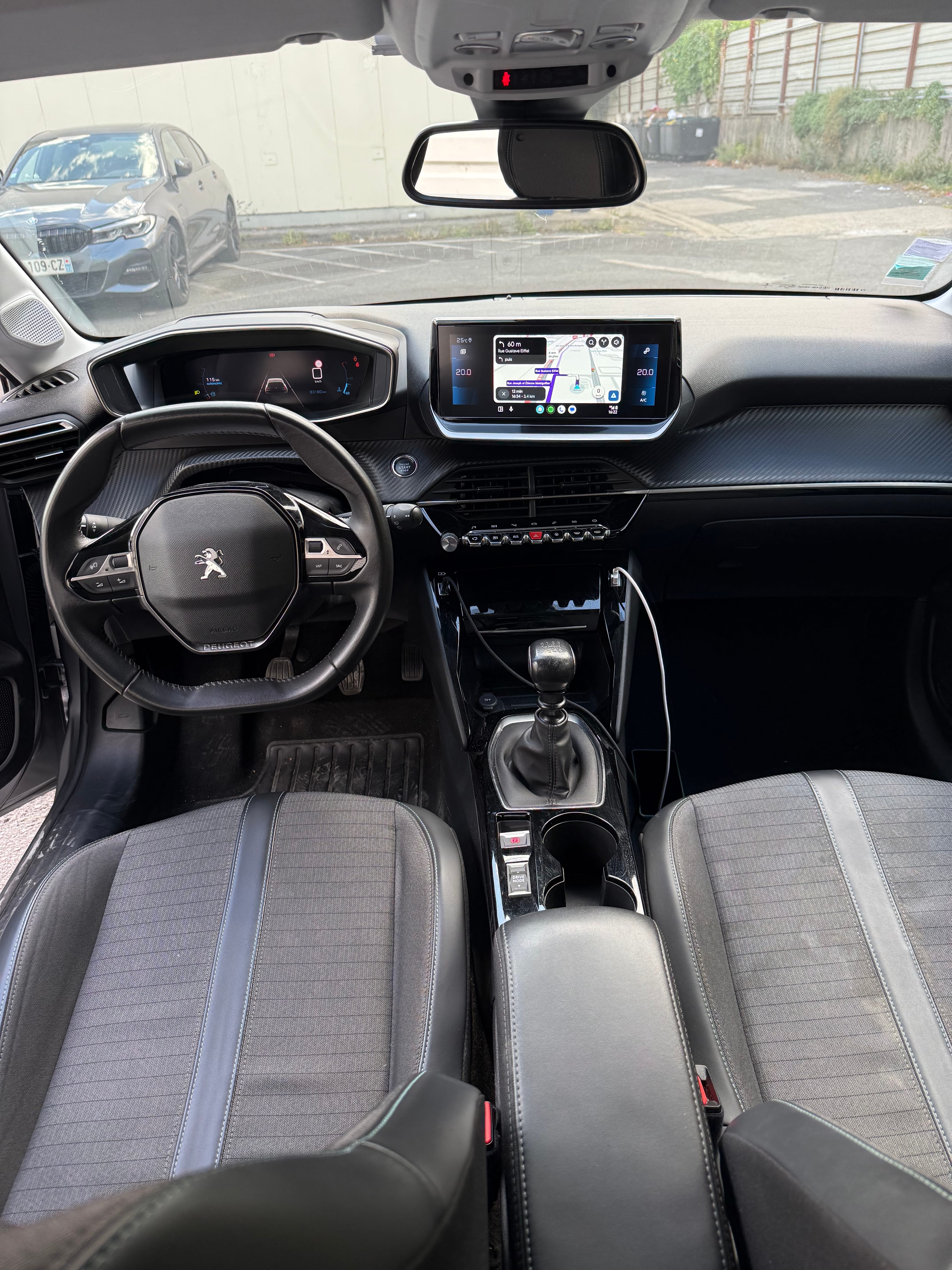Peugeot 208 avec Caméra de recul