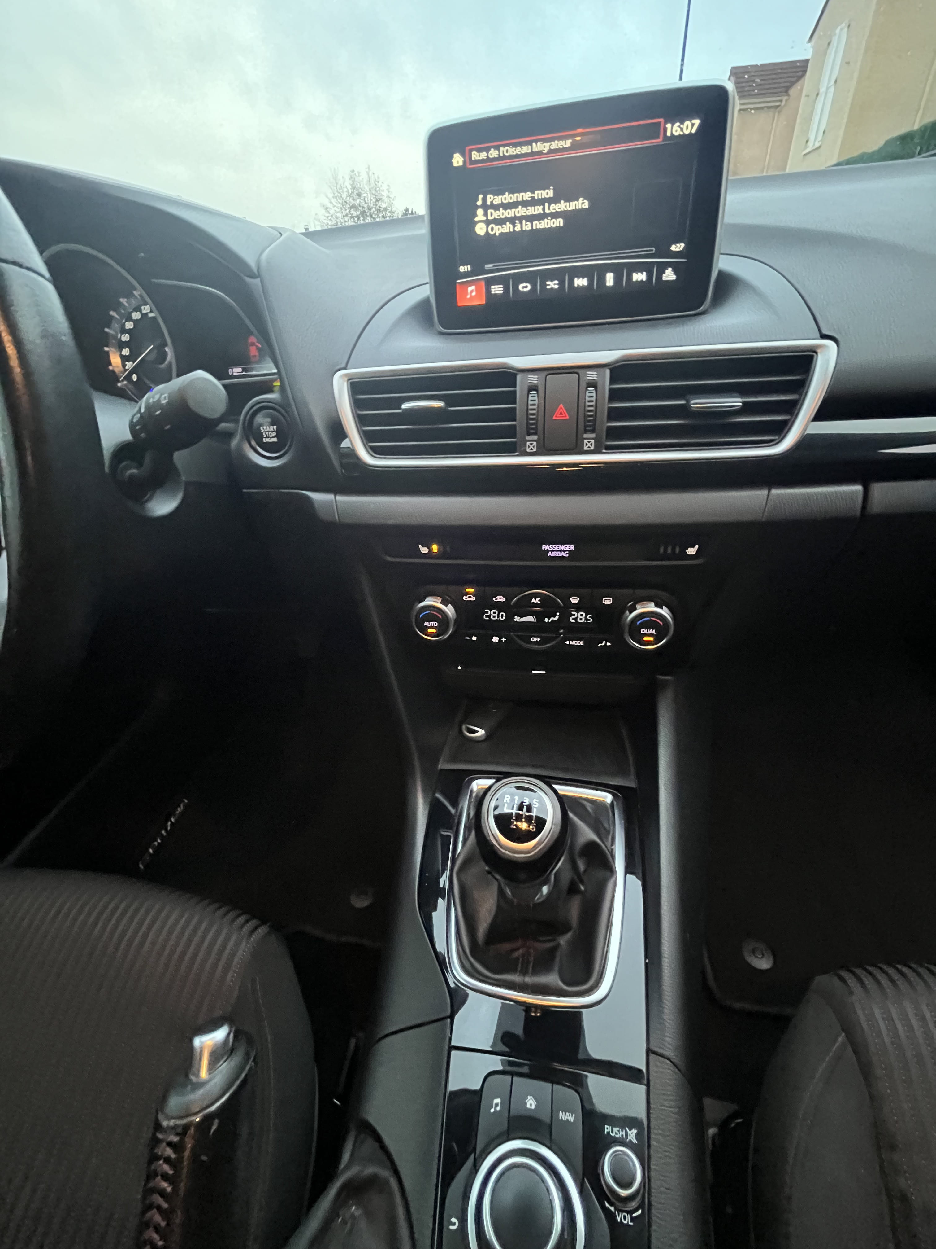 Mazda 3 avec Pneus neige